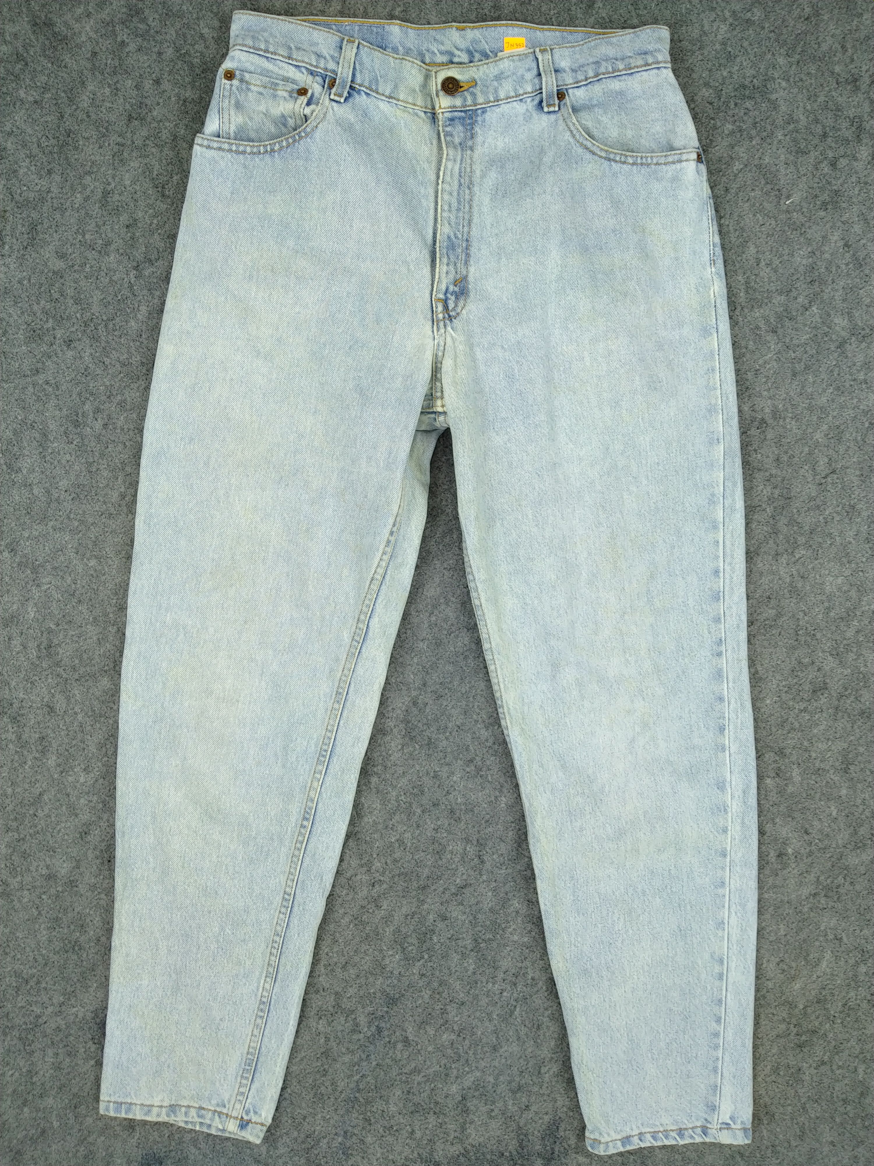 Levi's Light Wash Vintage Levi's 550 Denim 31 x 30.5 -JN552 Size US 31 - 1 Thumbnail