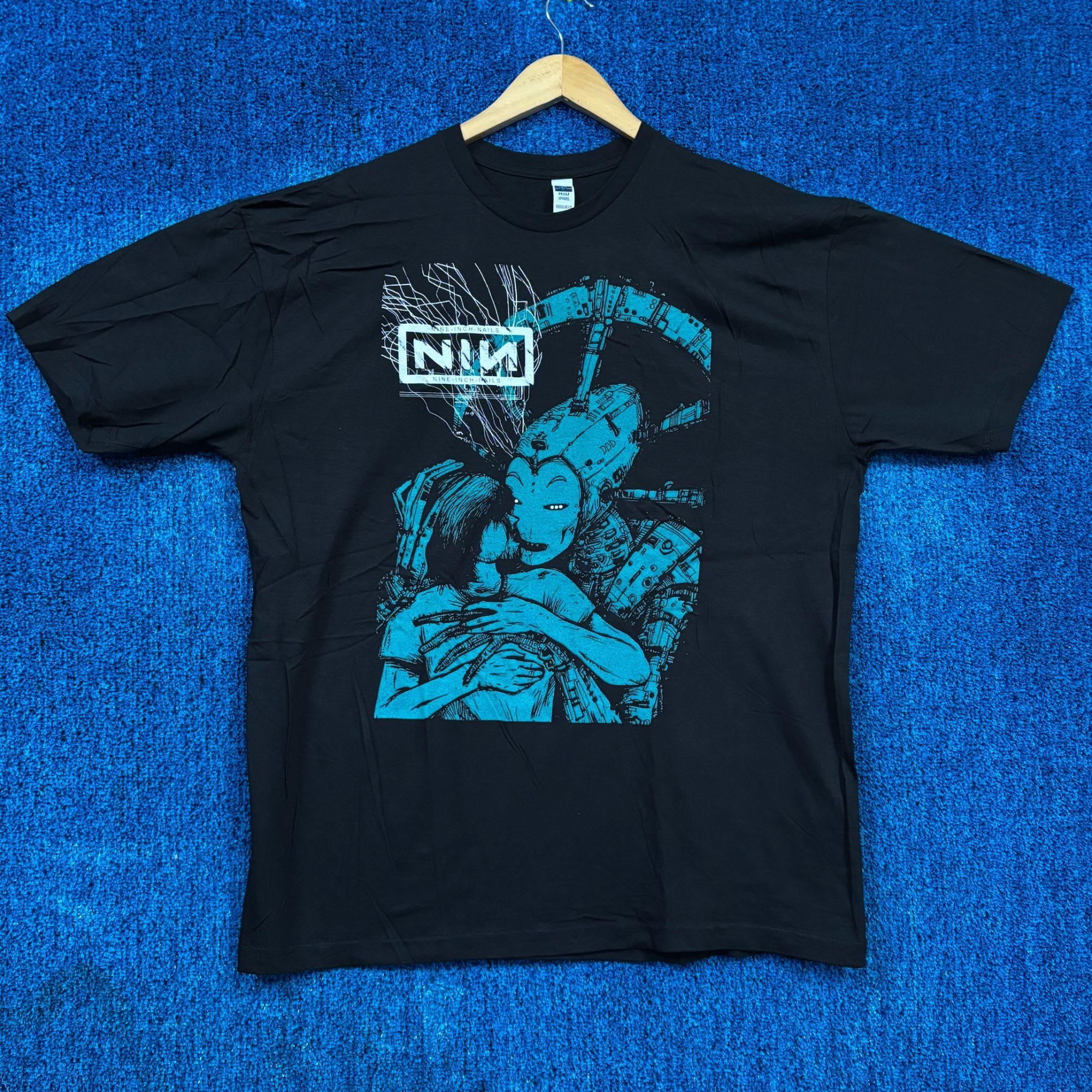 Band Tees nine inch nails raspberry devil white tour tshirt size