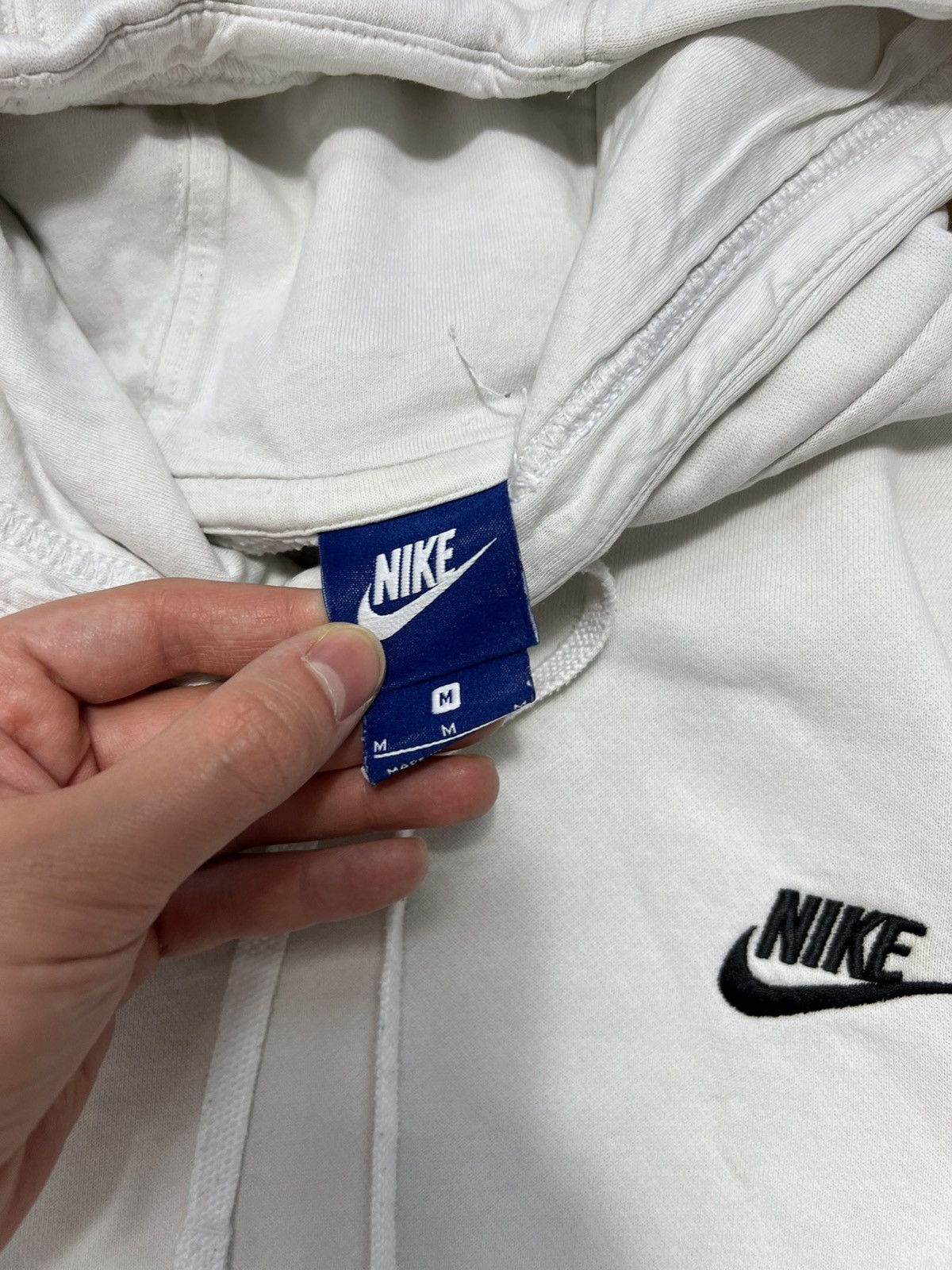 Nike Hoodie Nike small logo y2k white Size US M / EU 48-50 / 2 - 2 Thumbnail