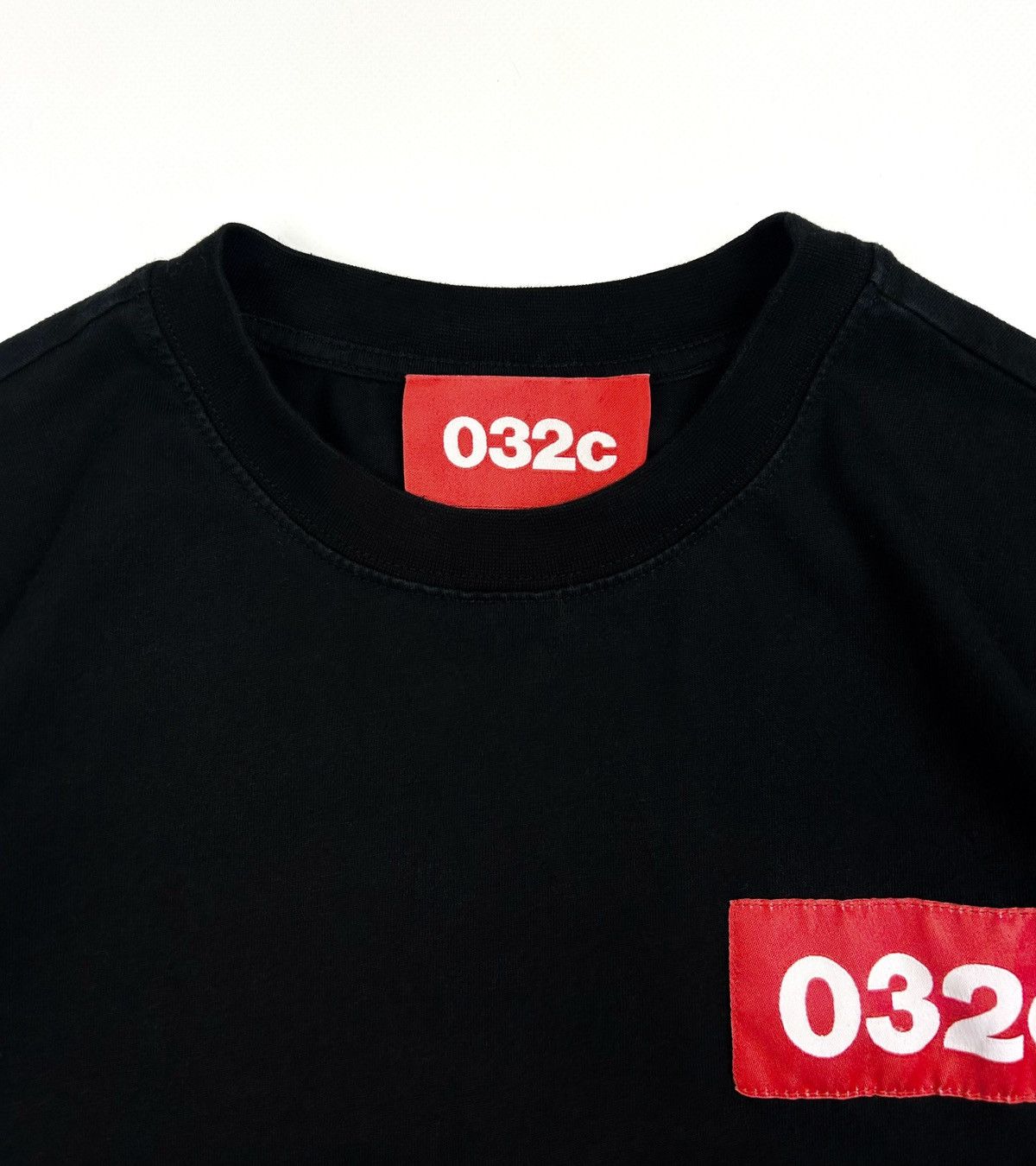 032c × Vintage 032C Cropped Tee embroidered logo Y2kT-shirt Size US M / EU 48-50 / 2 - 5 Thumbnail