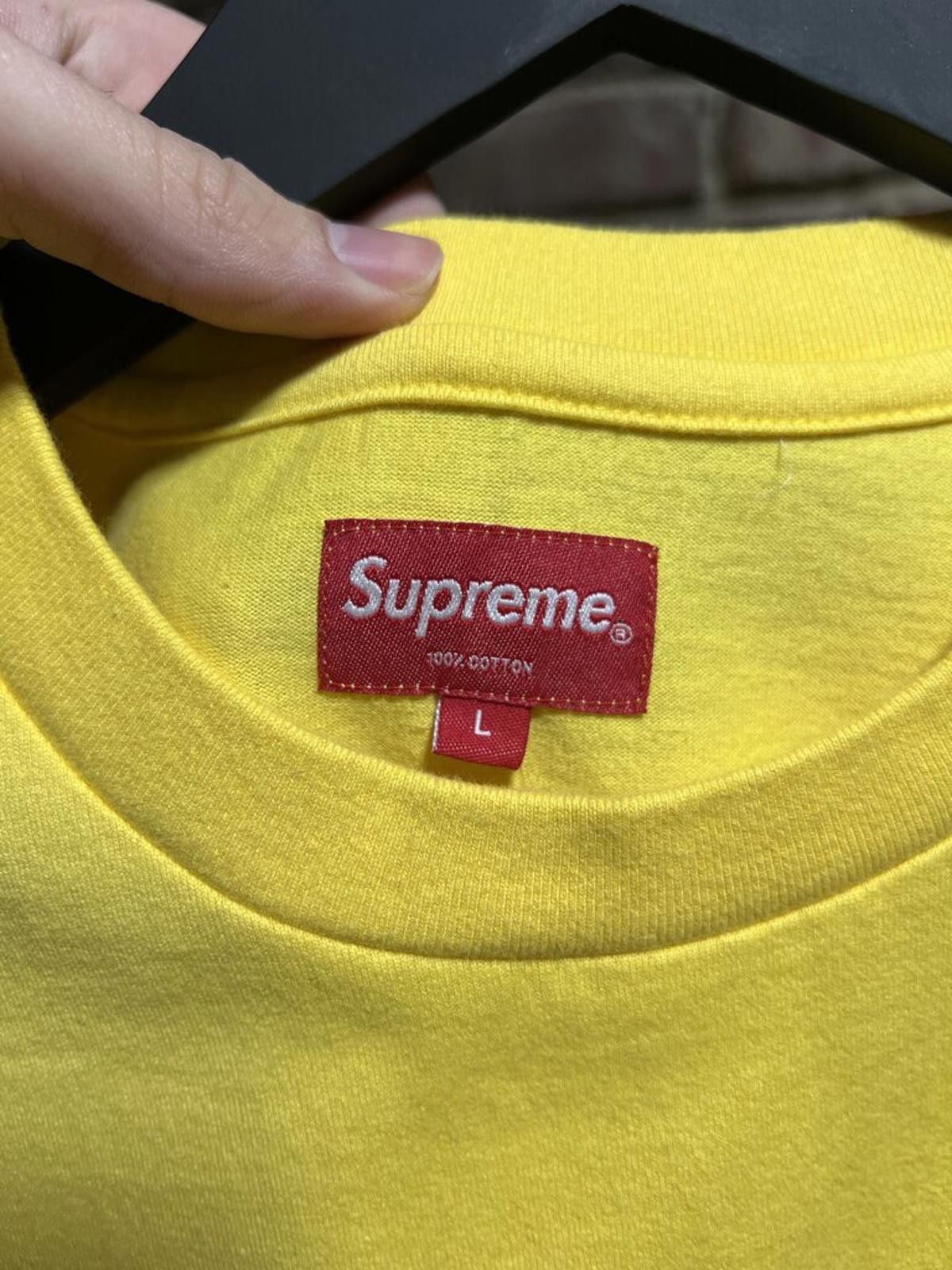 Supreme Supreme Small Box Logo Yellow Tee Sz. L Size US L / EU 52-54 / 3 - 3 Thumbnail