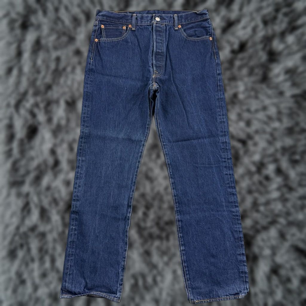 Levi's VINTAGE Levi's 501 Jeans Men 34x31 Blue Denim Straight Leg Button Fly 90s Cowboy USA 5-Pocket Mens Size US 34 / EU 50 - 1 Thumbnail