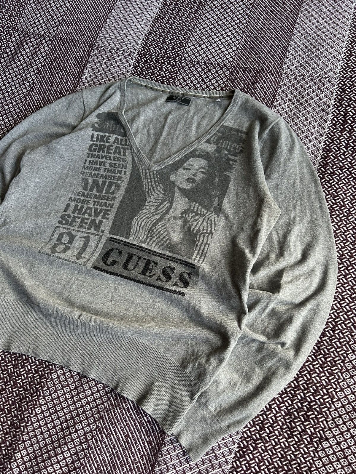 Guess Vintage Guess Avantgarde Style Unisex V-neck Sweater Size XL Size US XL / EU 56 / 4 - 2 Thumbnail