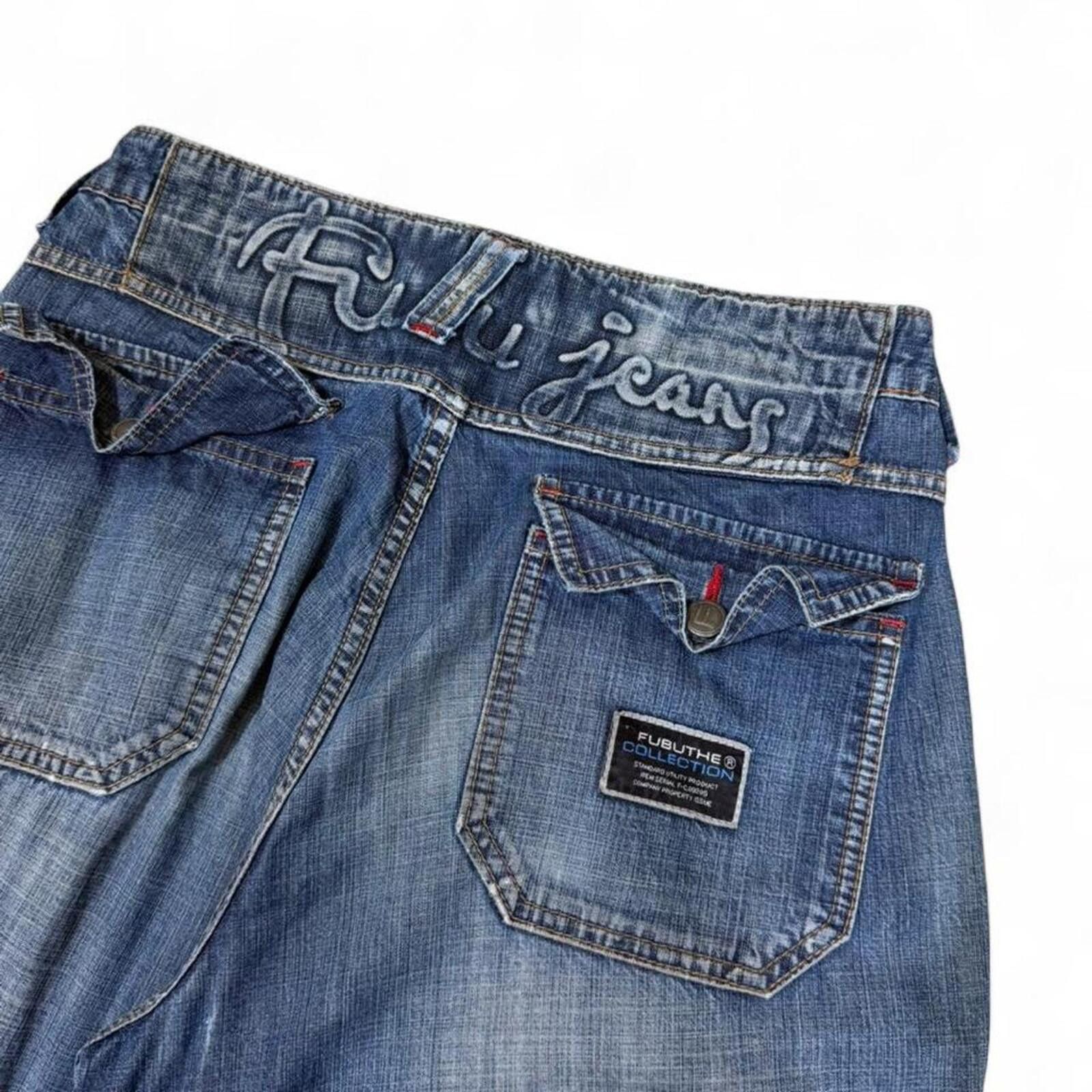 Fubu FUBU blue lightweight denim jeans with cool font design Size 27" / US 4 / IT 40 - 6 Thumbnail