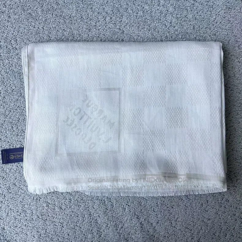 Louis Vuitton Louis Vuitton Grey jacquard design cotton velvet scarf Size ONE SIZE - 4 Thumbnail
