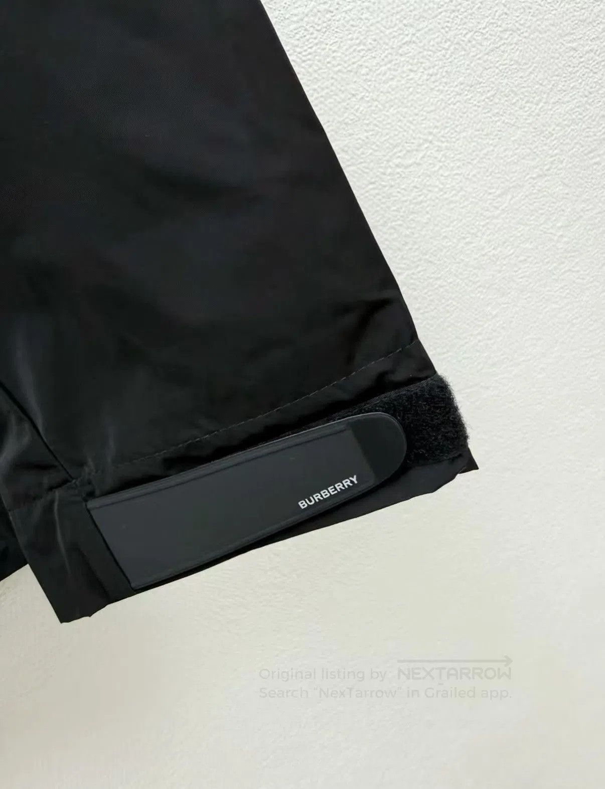 Burberry Black Hooded Light Jacket XL. Size US XL / EU 56 / 4 - 6 Thumbnail