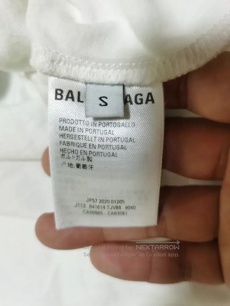 Balenciaga Balenciaga T-shirt, short sleeve. Suitable for women as a Size US S / EU 44-46 / 1 - 6 Thumbnail