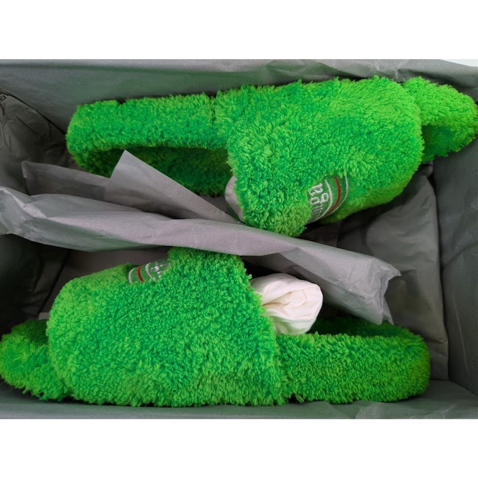 Balenciaga o1rshd1 Q:2 / Furry Political Campaign Slide Sandal in Apple Size US 11 / EU 44 - 22 Thumbnail