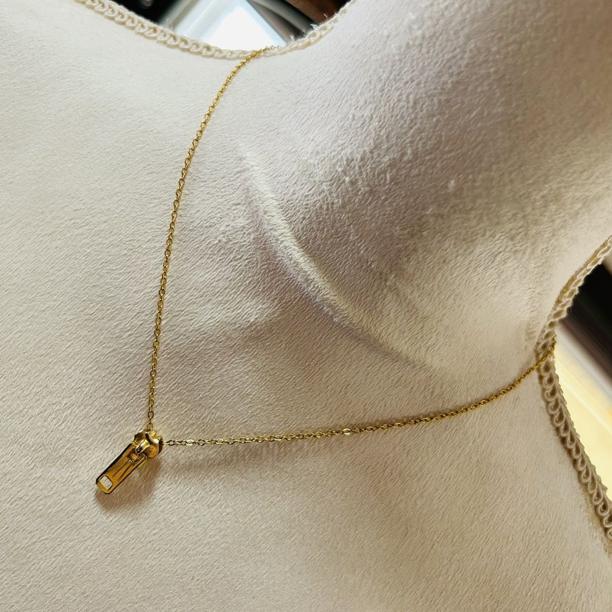 Handmade Handcrafted zipper pull novelty pendant on chain necklace Size ONE SIZE - 1 Thumbnail