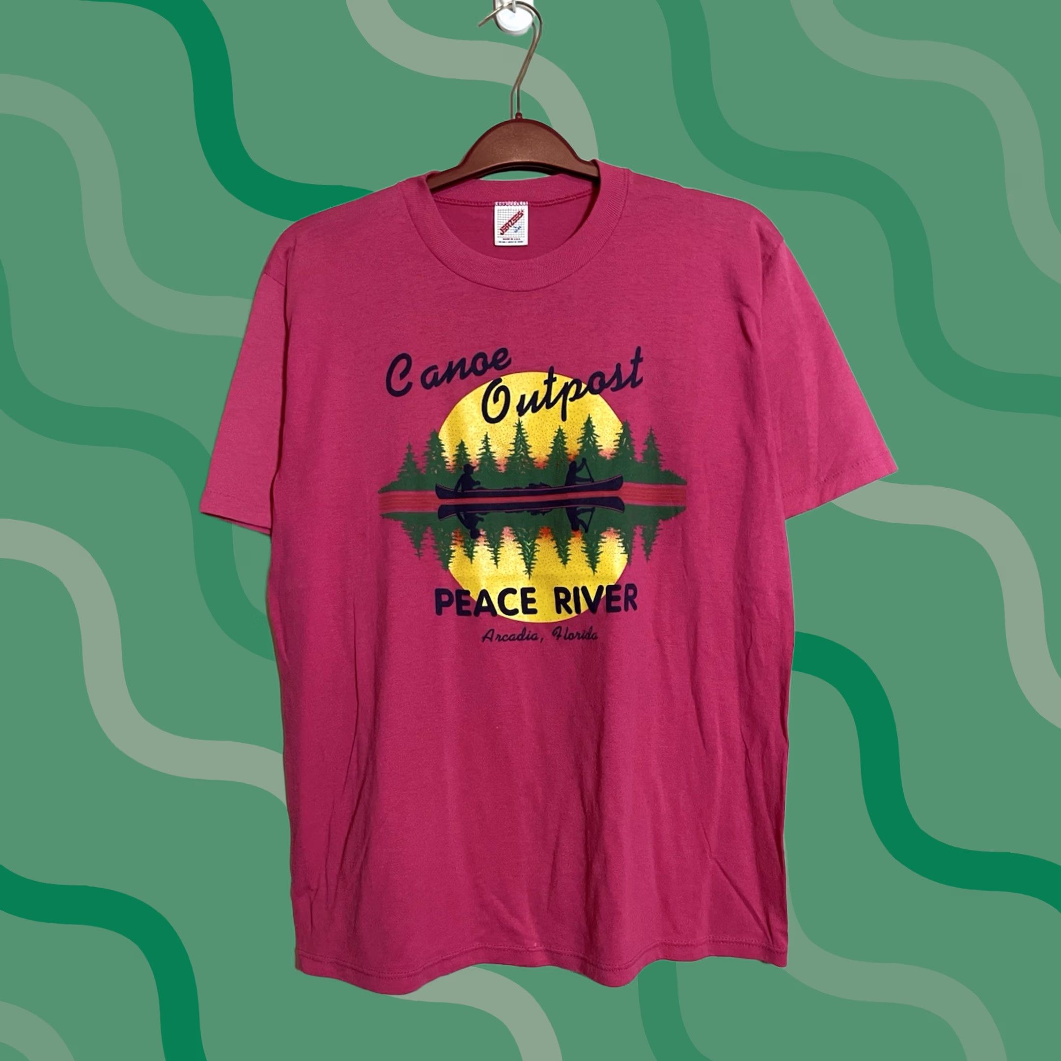 Jerzees VINTAGE Canoe Outpost Peace River T-Shirt Size L Unisex Purple 1990s Jerzees Graphic Tee Short Sleeve Grunge Bags Pit to Pit 20” Length 28” Size US L / EU 52-54 / 3 - 1 Thumbnail