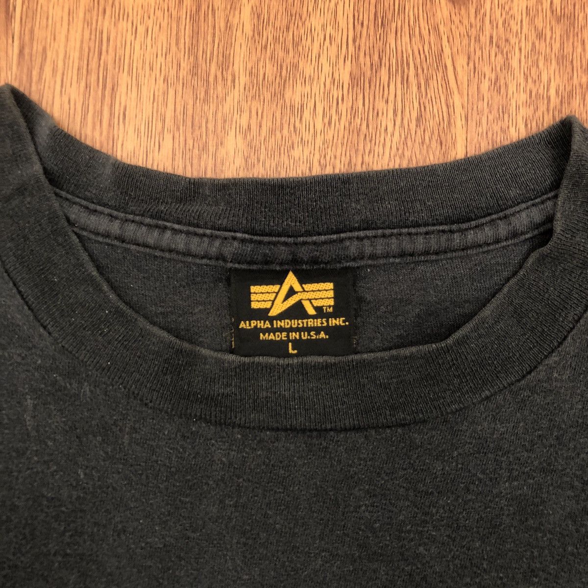 Alpha Industries × Vintage Vintage Alpha Industries B-15 USAF t-shirt Size US L / EU 52-54 / 3 - 6 Thumbnail