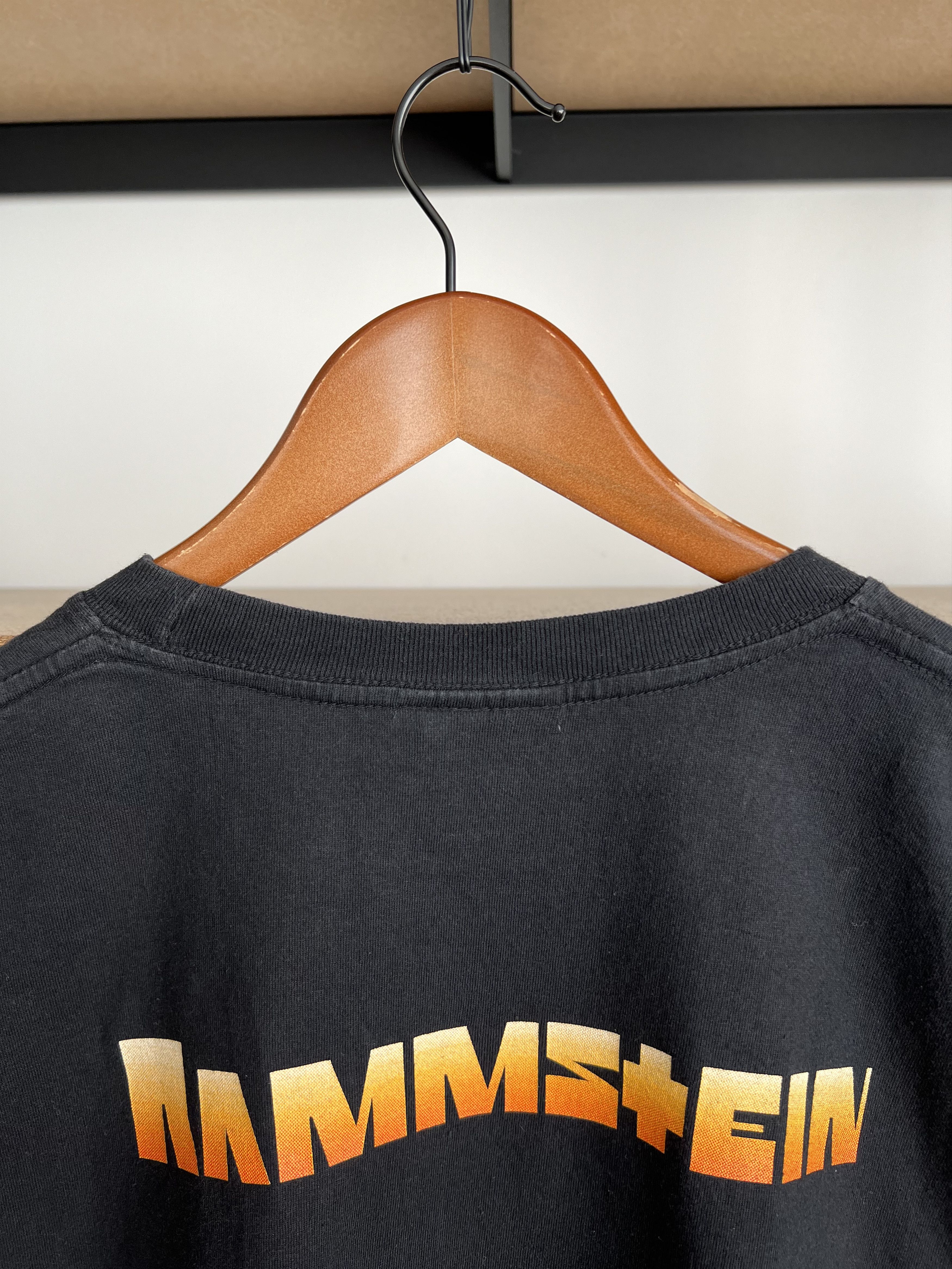 Band Tees Vintage 90s Rammstein Sehnsucht Black T-shirt Size US L / EU 52-54 / 3 - 14 Thumbnail