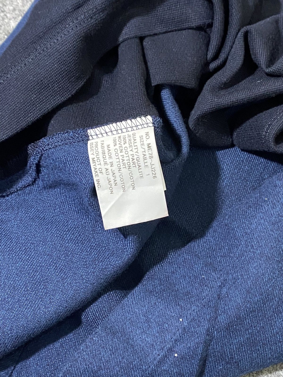 Issey Miyake × Japanese Brand ARE ❤️‍🔥 issey miyake two tone shirt Size US M / EU 48-50 / 2 - 8 Thumbnail