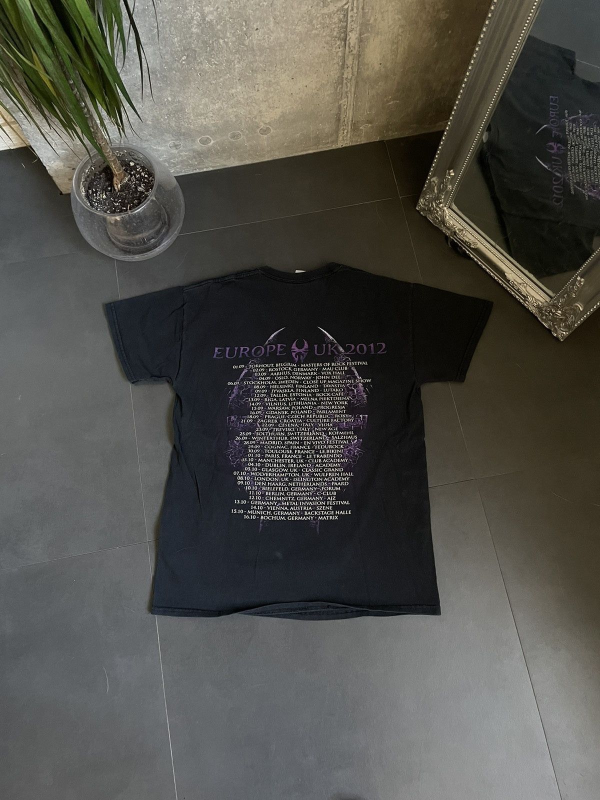 Band Tees Soulfly Enslaved Europe UK 2012 Tour T-Shirt Tee Hard Metal Size US M / EU 48-50 / 2 - 2 Thumbnail