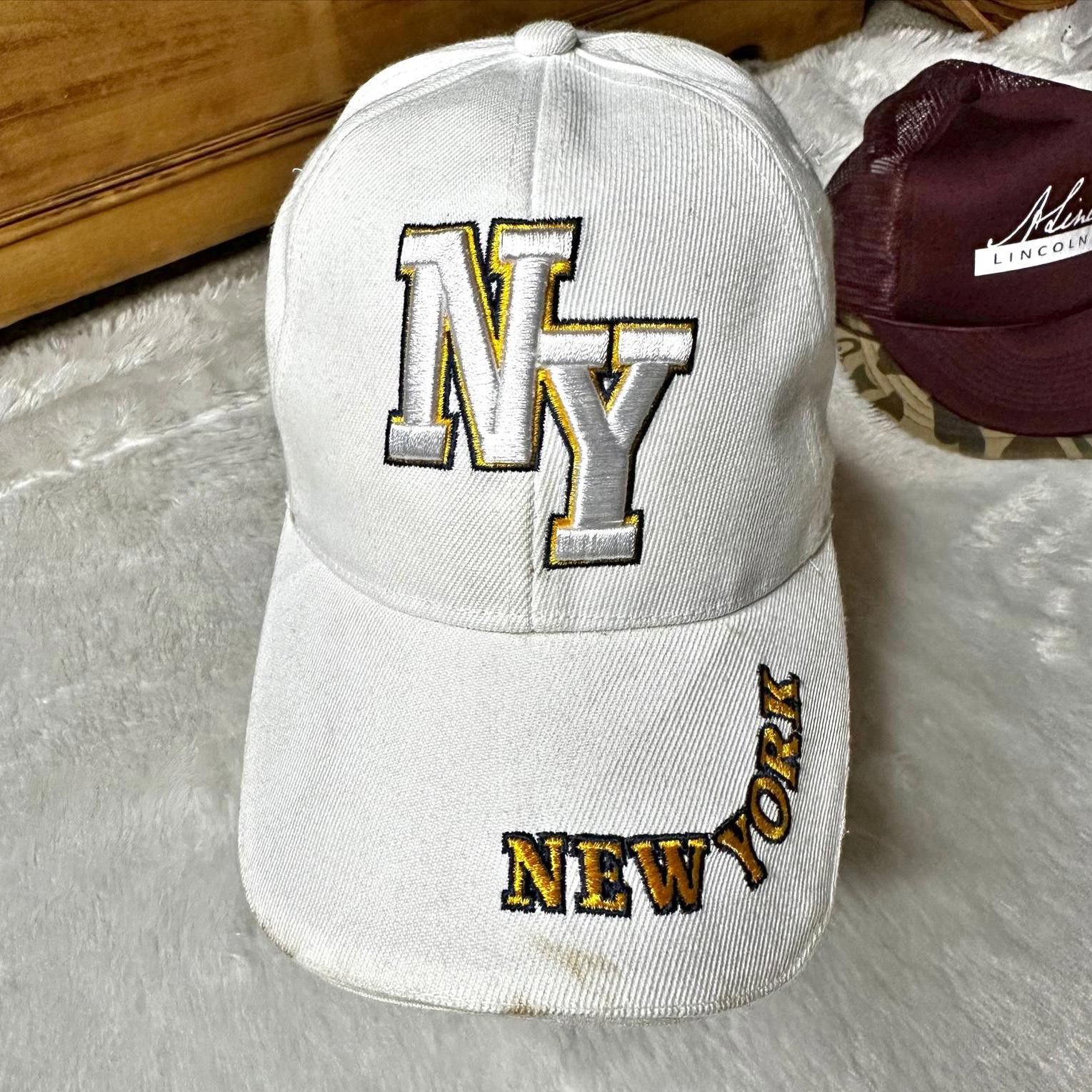 Designer New York Embroidered Cap White Unisex Adjustable Strap OS Size ONE SIZE - 3 Thumbnail