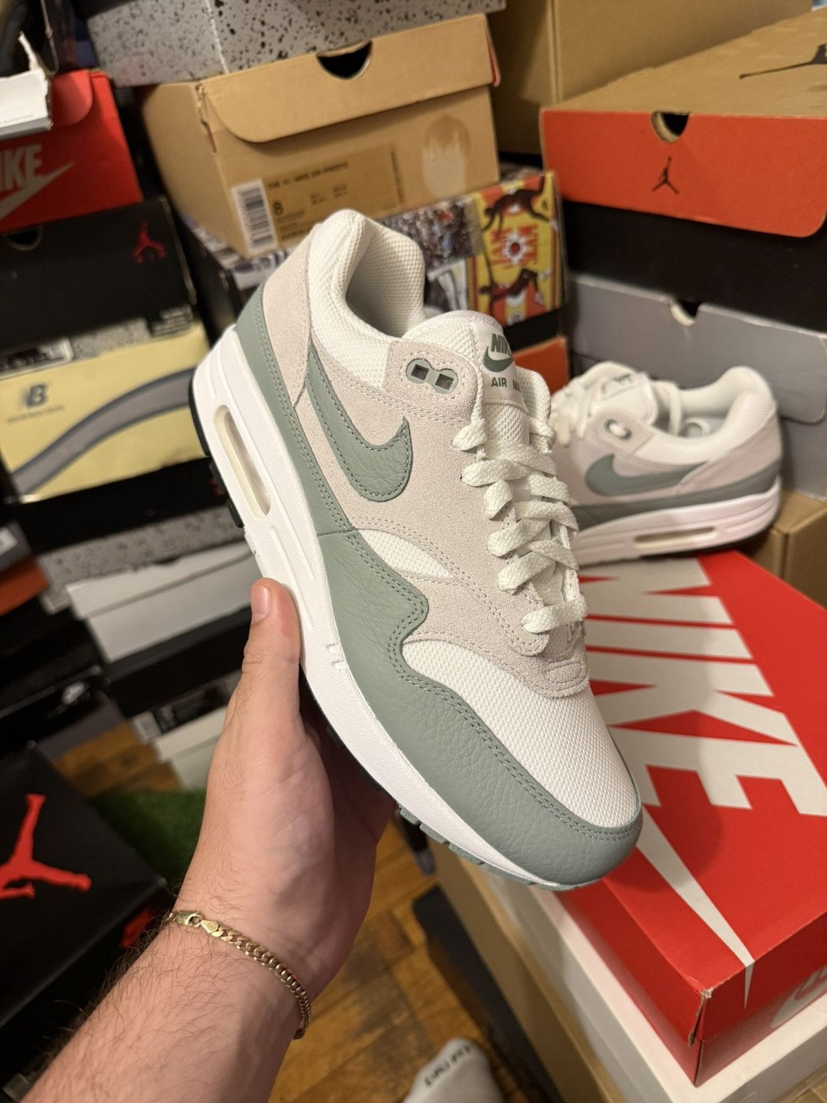 Nike Nike airmax 1 new size 8.5 Size US 8.5 / EU 41-42 - 1 Thumbnail