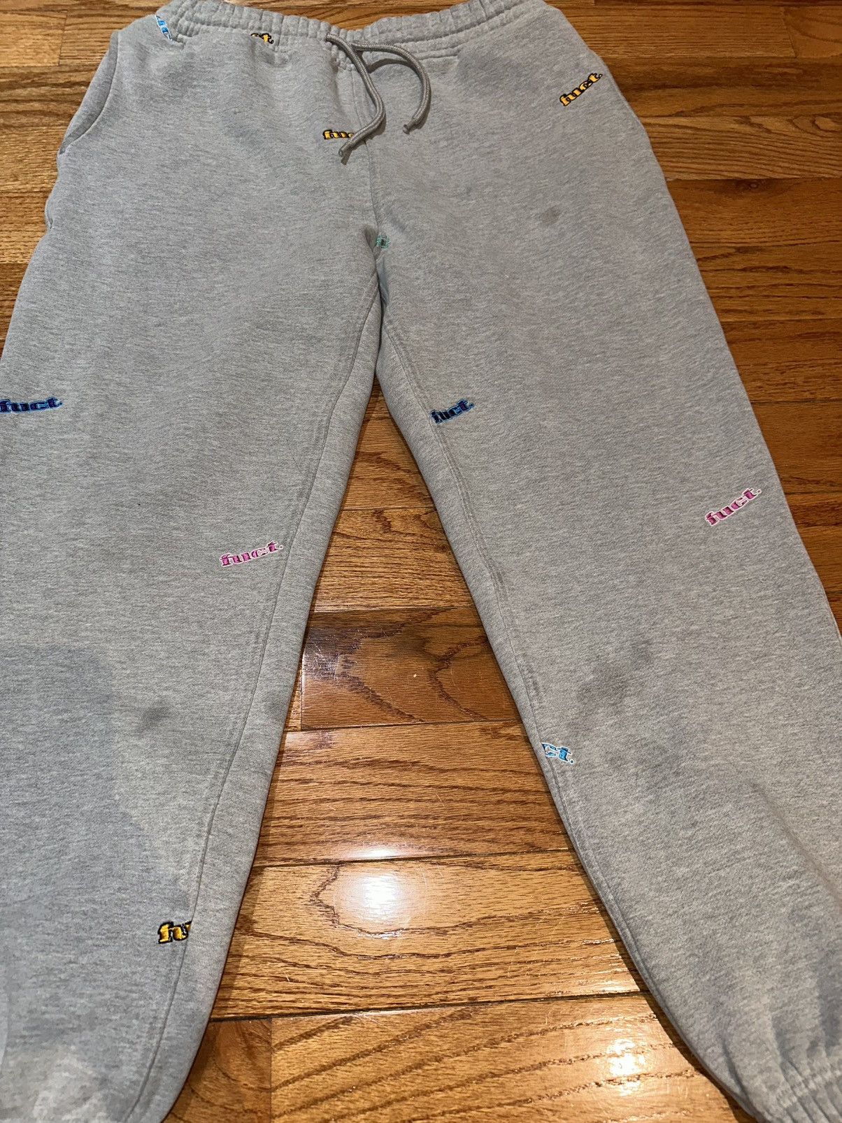 FUCT FUCT All Over Logo Sweatpants Size US 34 / EU 50 - 5 Thumbnail