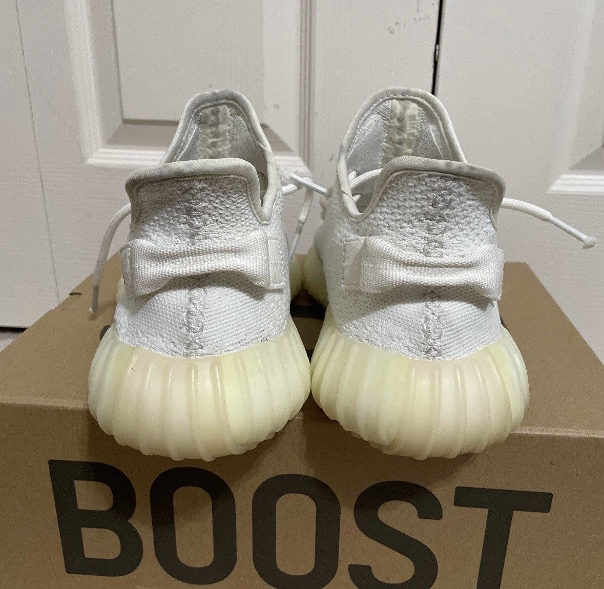 Adidas Yeezy 350v2 Cream Size US 9.5 / EU 42-43 - 4 Thumbnail