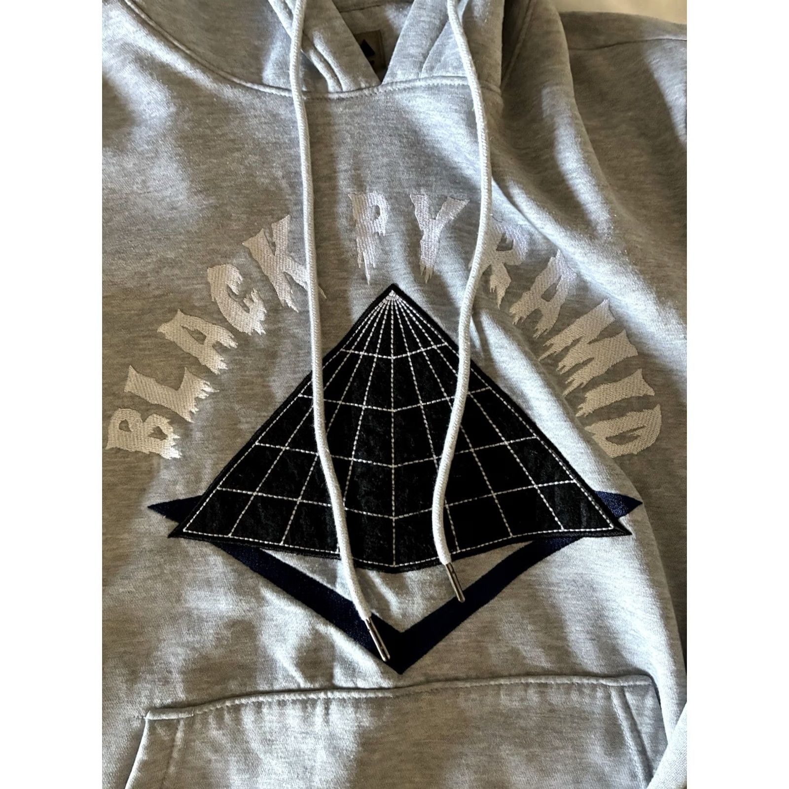 Black Pyramid Black Pyramid Hooded Pullover Hoodie Sweatshirt Men’s Large Gray Size US L / EU 52-54 / 3 - 3 Thumbnail