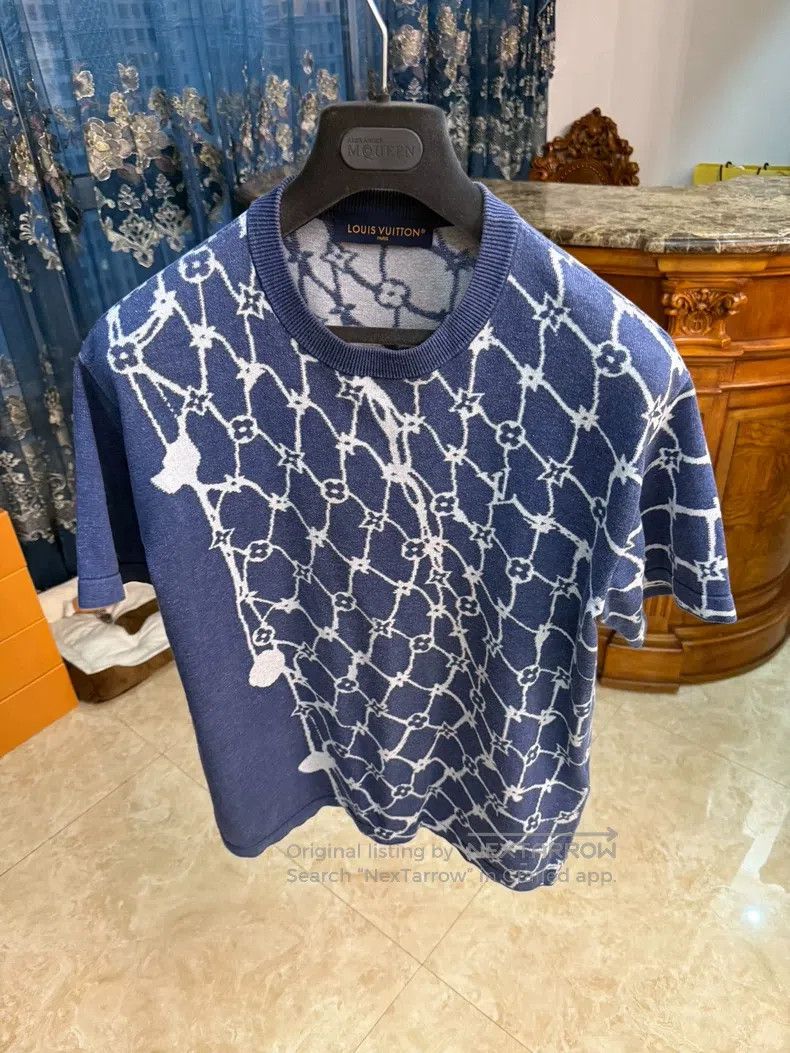 Louis Vuitton Louis Vuitton short sleeves Size US M / EU 48-50 / 2 - 1 Thumbnail