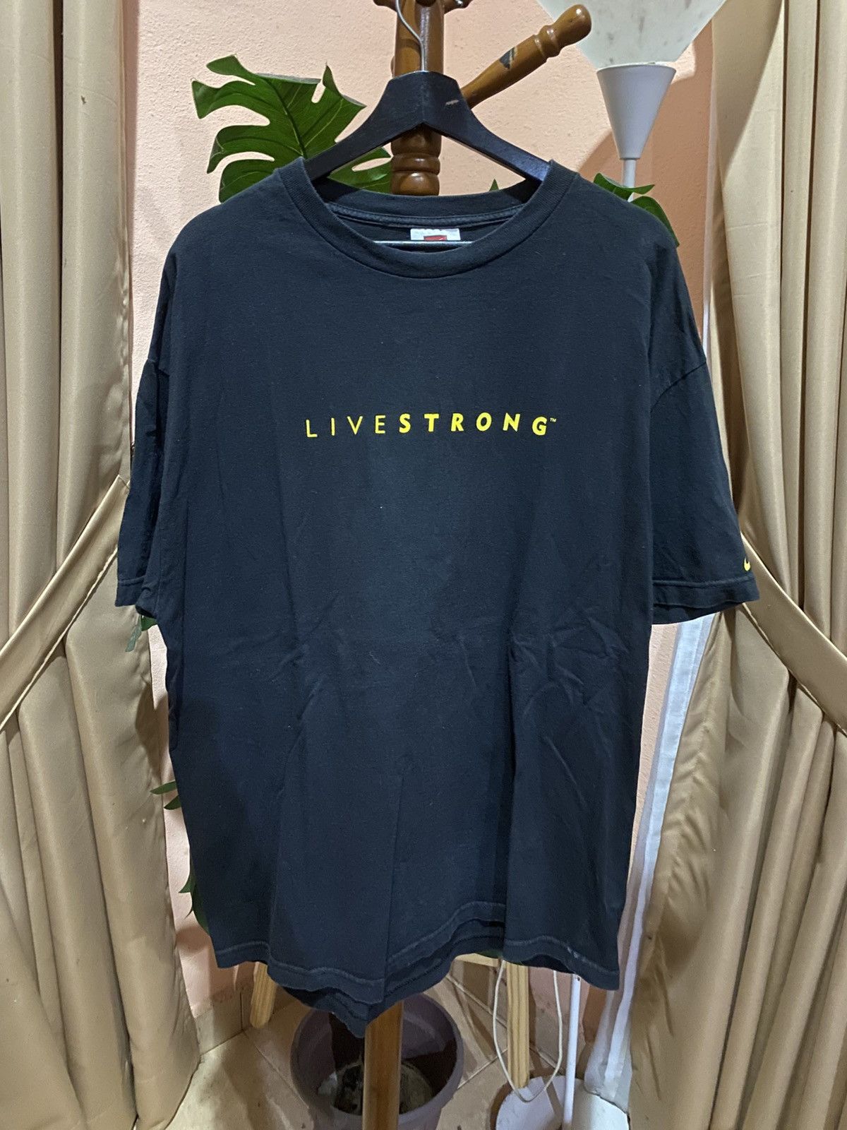 Nike Vintage Nike Team LIVESTRONG Lance Armstrong Foundation Size US XL / EU 56 / 4 - 3 Thumbnail
