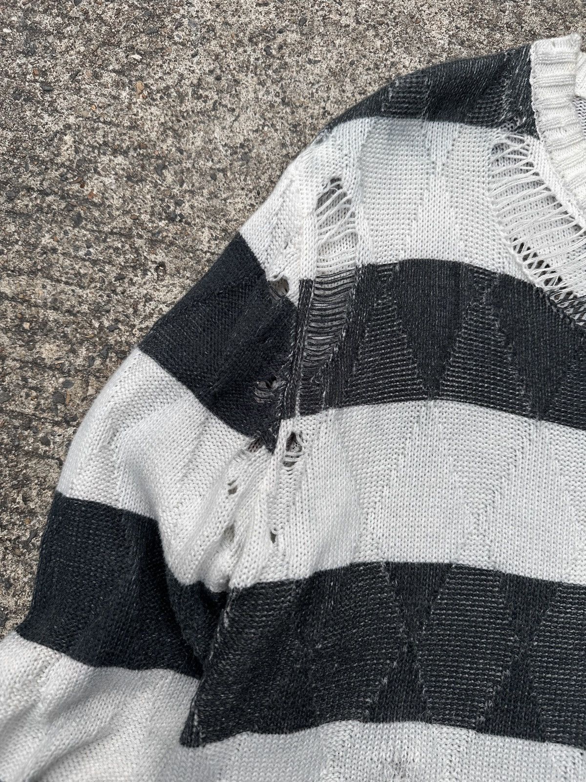 Number (N)ine Number(N)ine AW02 “The Modern Age” Knitted Striped Size US M / EU 48-50 / 2 - 14 Thumbnail