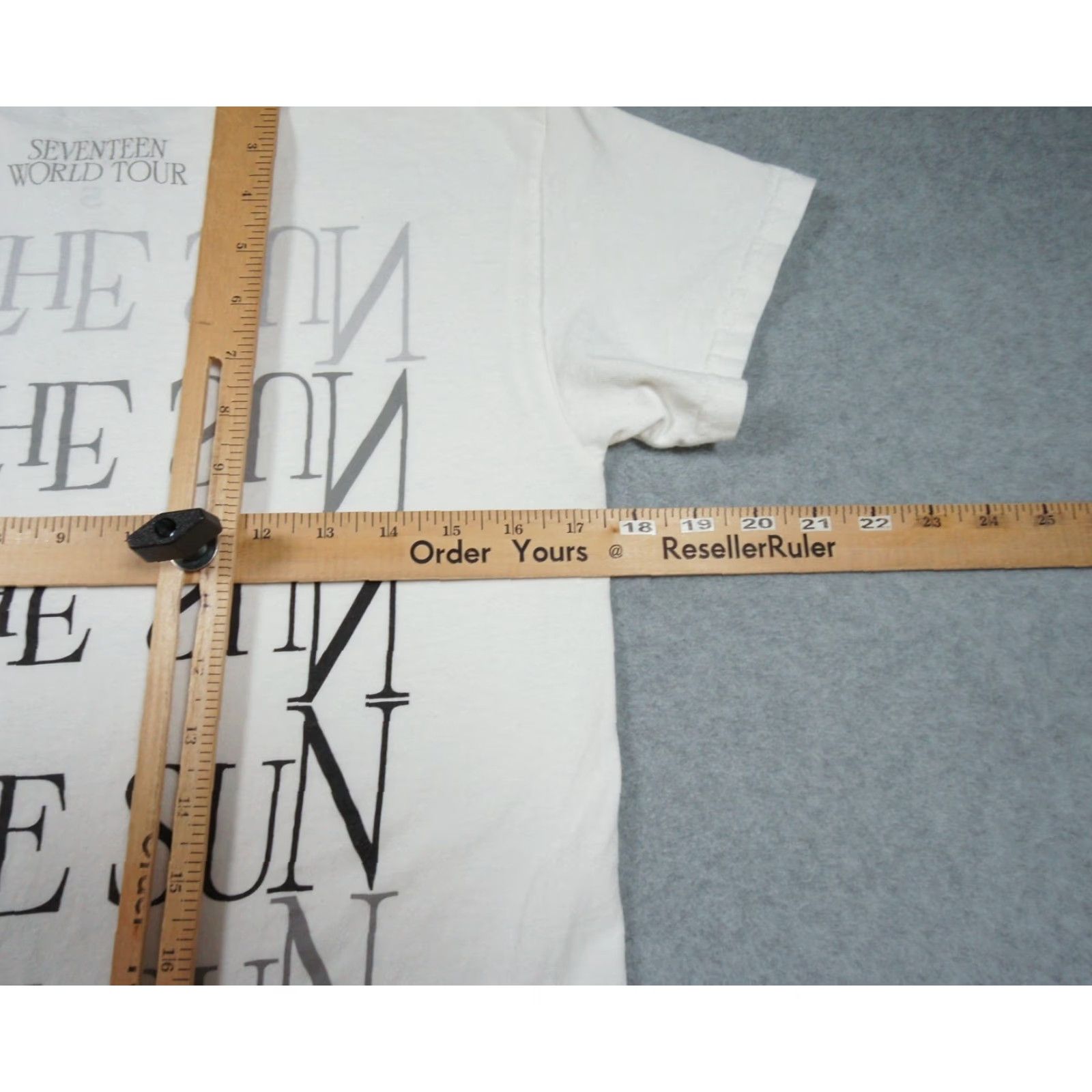 Vintage Seventeen Shirt Mens Small White Kpop Tee Be The Sun World Tour Concert Logo Print #Kpop #Seventeen Mens S White World Tour Size US S / EU 44-46 / 1 - 7 Thumbnail