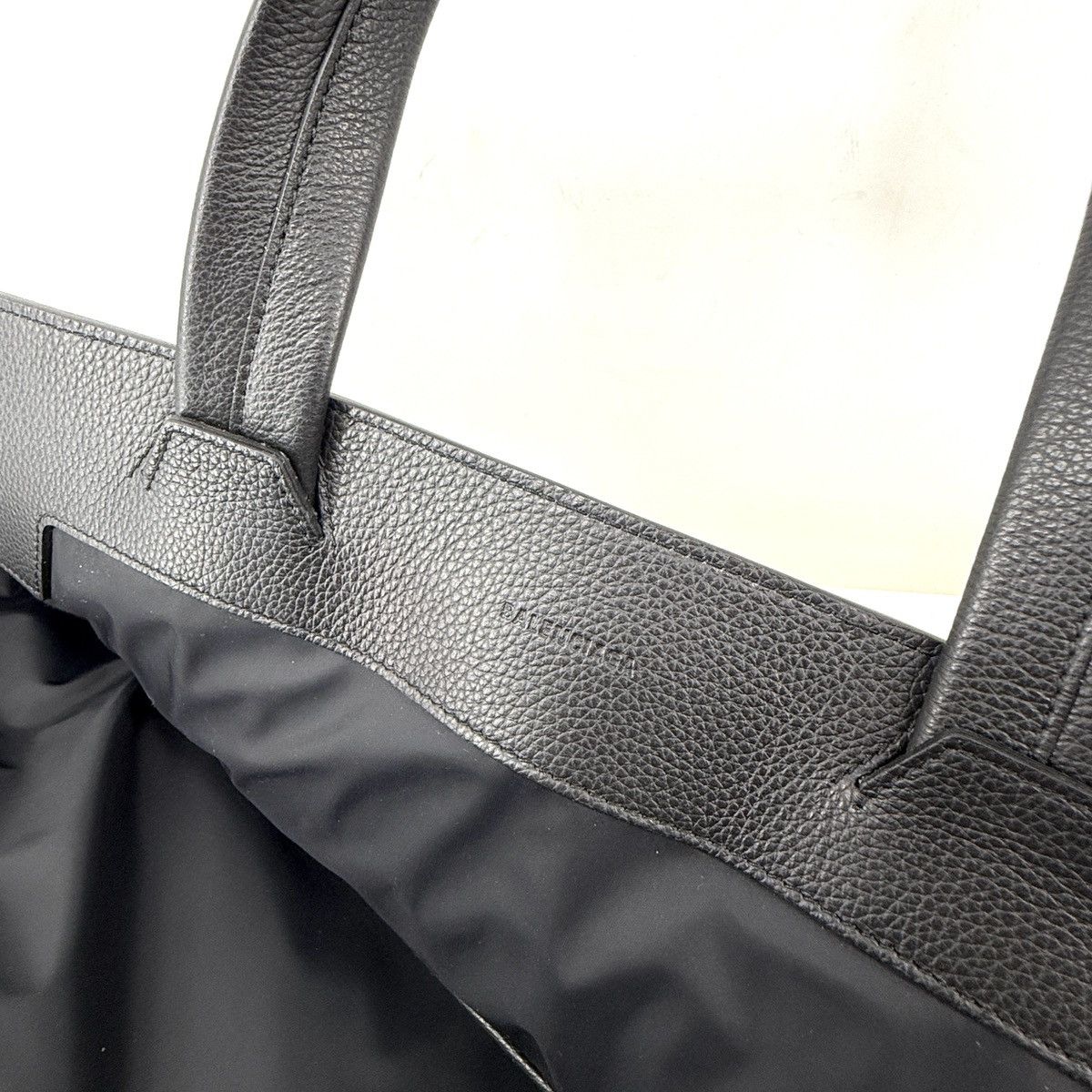 Balenciaga Balenciaga Tire Bag Size ONE SIZE - 6 Thumbnail