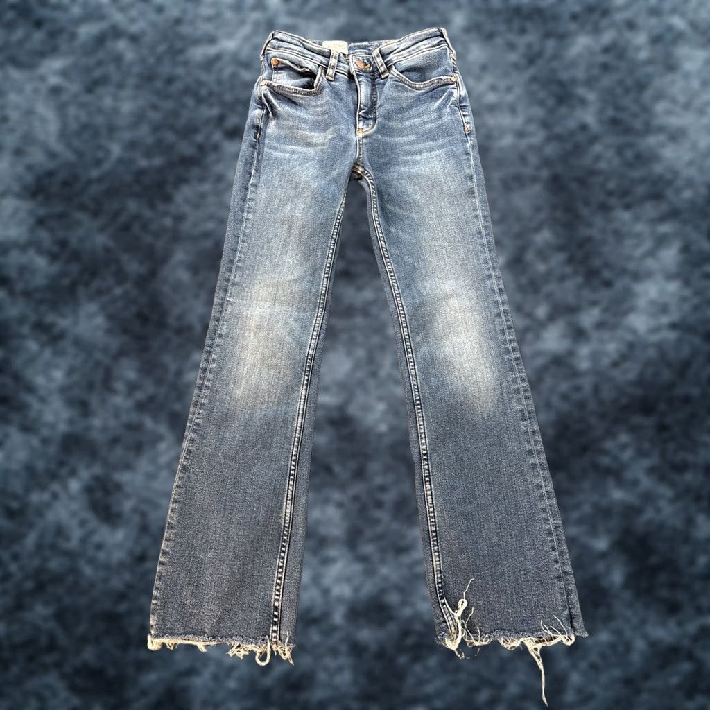 Anthropologie Anthropologie Pilcro Pants Womens 25 Blue Med Wash The Yaya Low Rise Frayed Boot Cropped Flared 90s Bohemian Casual Womens Size 42" / US 20 - 1 Thumbnail
