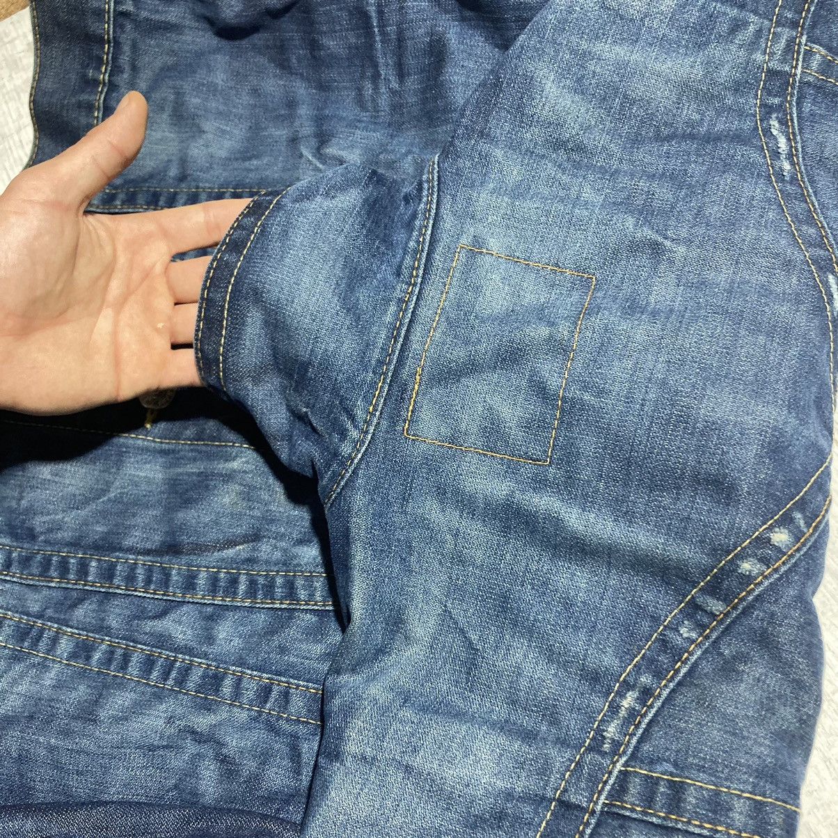 True Religion True Religion Jimmy Super Distressed Denim Jeans Jacket Size US XL / EU 56 / 4 - 17 Thumbnail