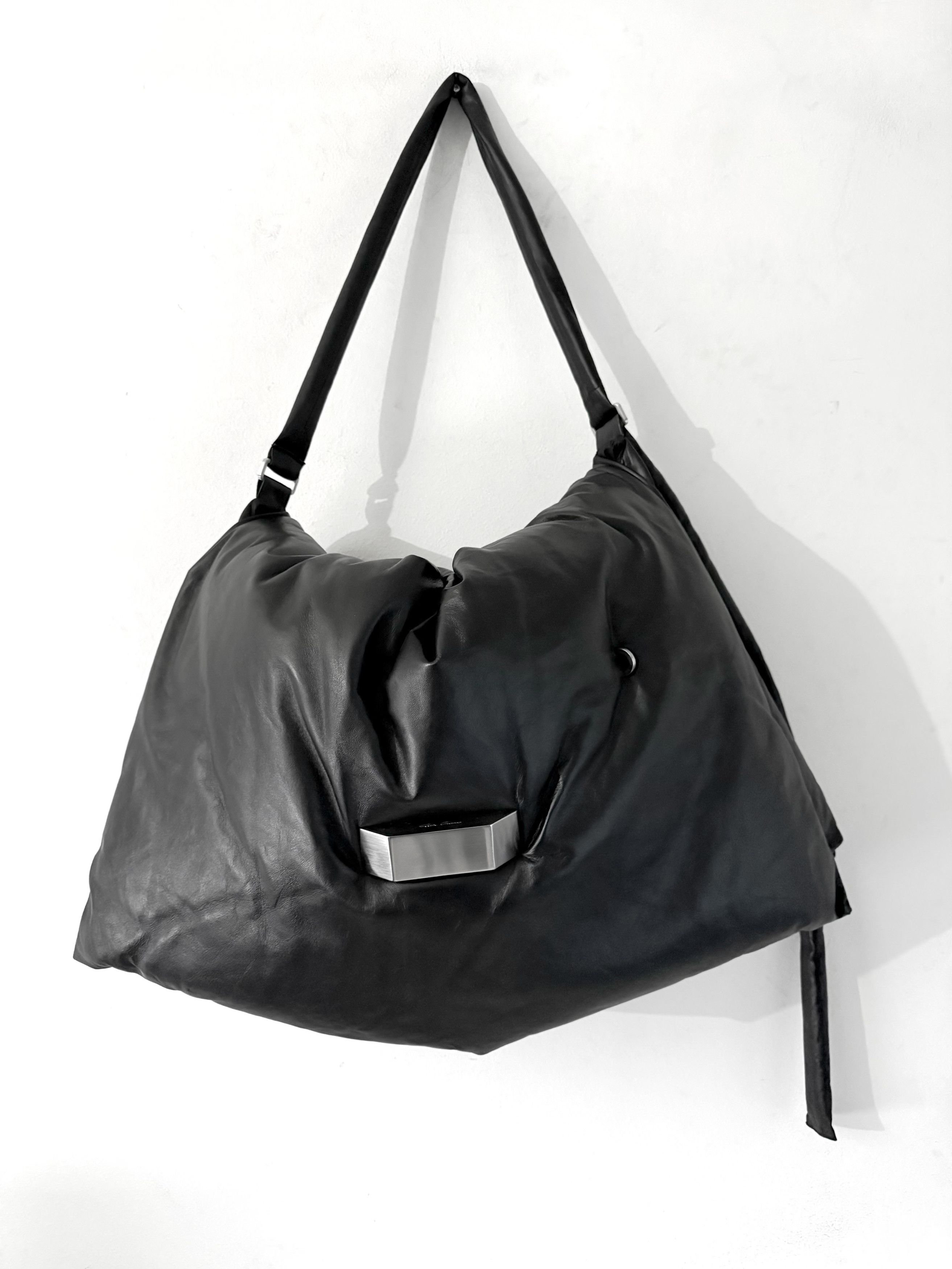 Rick Owens Very Big Pillow Griffin Quilted Leather Shoulder Bag Size ONE SIZE - 2 Thumbnail
