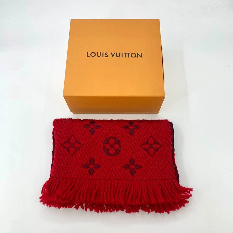Louis Vuitton Louis Vuitton Red logo presbyopic full print wool fringe s Size ONE SIZE - 9 Thumbnail