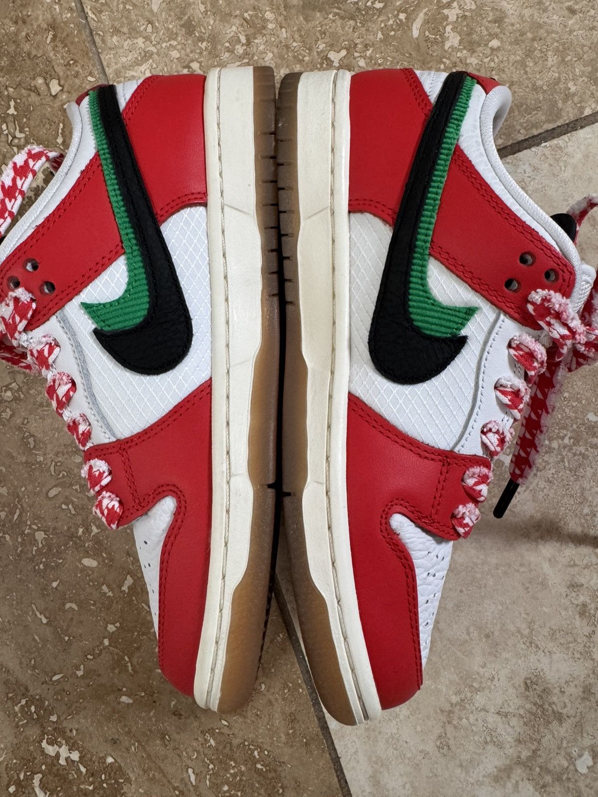 Nike SB NIKE CT2550-600 HABIBI SZ US 5.5 SEE ALL PHOTOS & DESCRIPTI Size US 5.5 / IT 35.5 - 6 Thumbnail