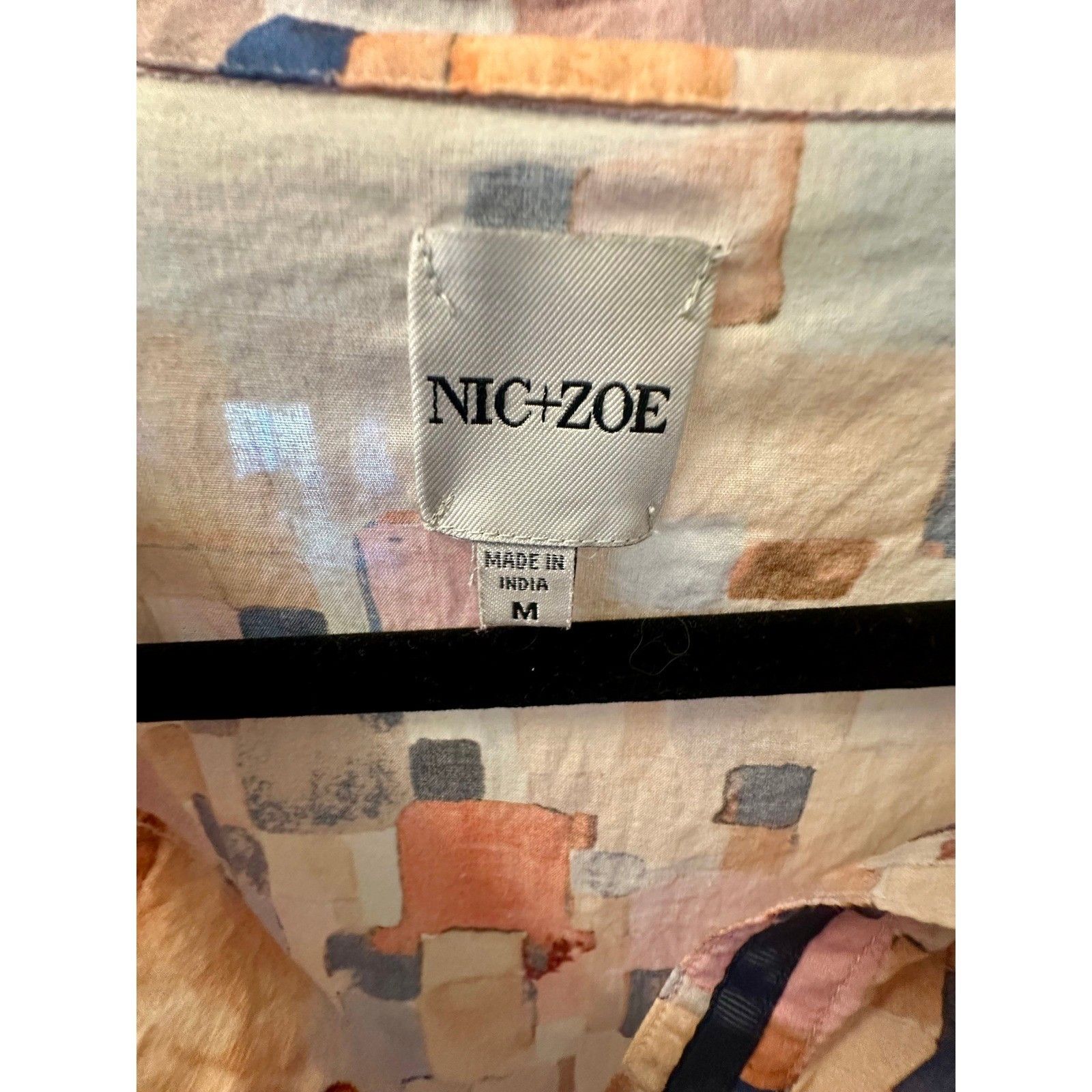 NIC+ZOE NIC+ZOE Watercolor Geometric Button-Front Tunic Top – Size M Size M / US 6-8 / IT 42-44 - 4 Thumbnail