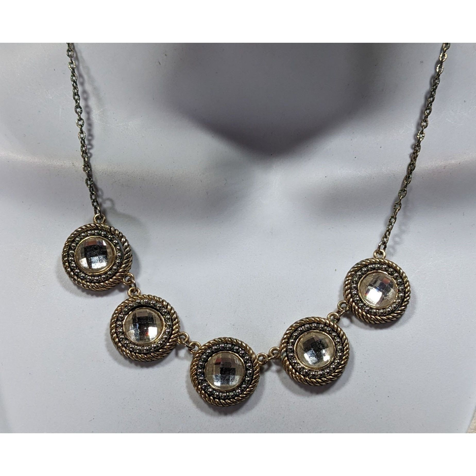 Other Elegant Glam Gold Tone Faceted Glass Gemmed Necklace Size ONE SIZE - 5 Thumbnail