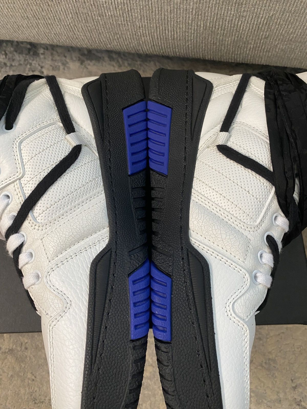 Saint Laurent Paris Saint Laurent - Smith Bandana Sneakers $1195 MSRP Size US 9 / EU 42 - 7 Thumbnail