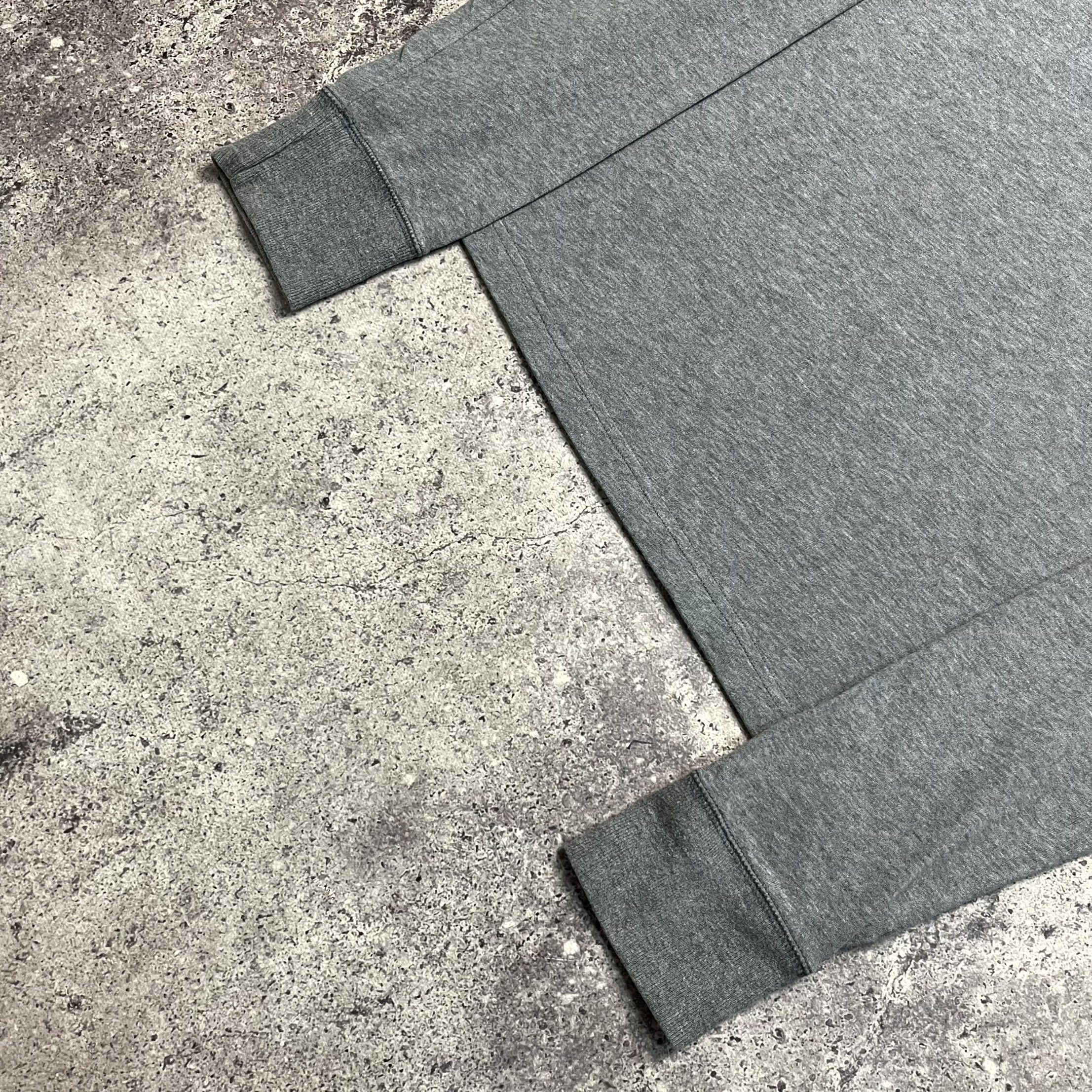 Abercrombie & Fitch Y2K Abercrombie & Fitch Muscle Gray Long Sleeve Size XL Size US XL / EU 56 / 4 - 2 Thumbnail