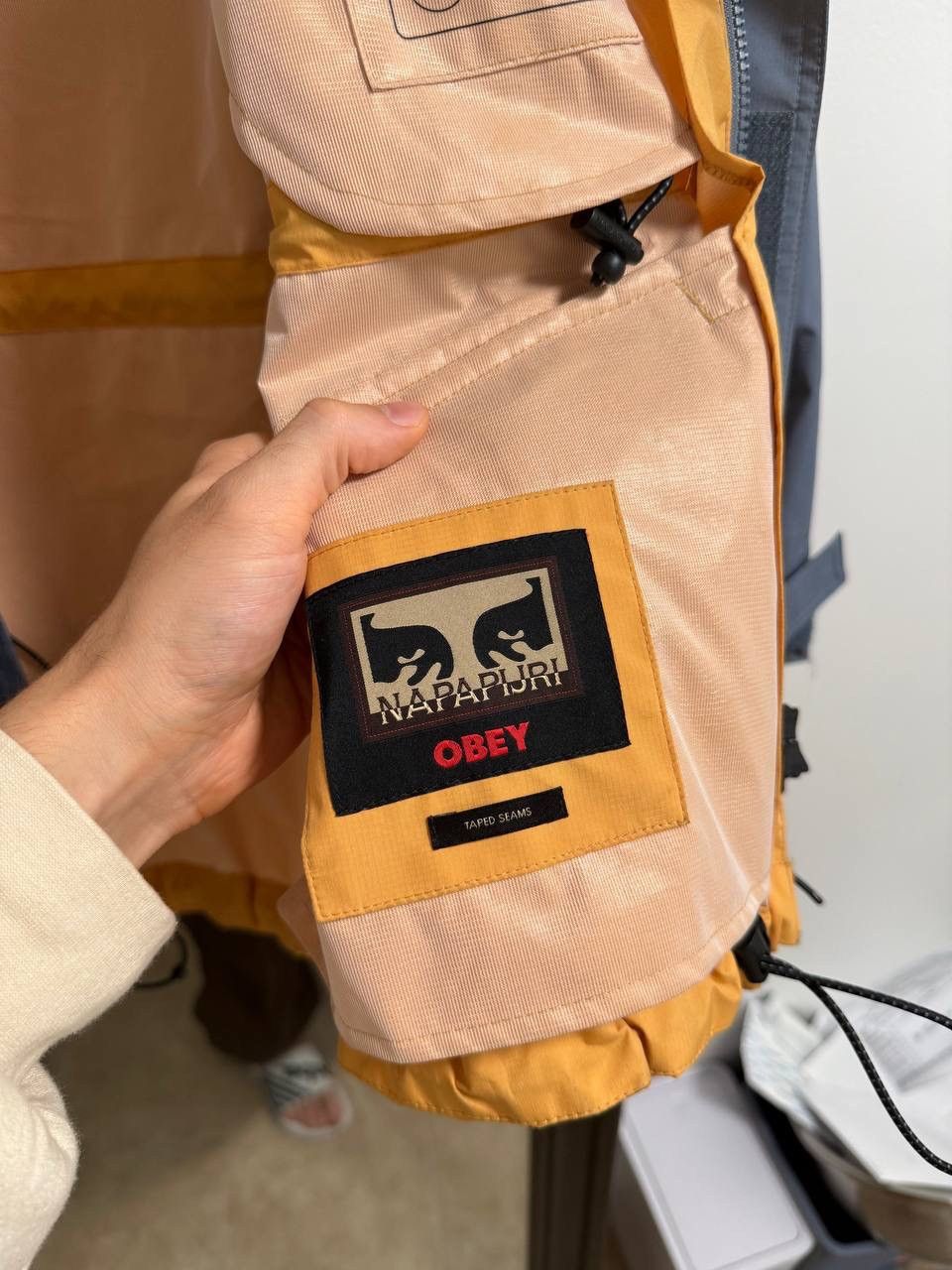 Napapijri Napapijri x Obey Epoch Shell Jacket Beige Oak waterproof Size US M / EU 48-50 / 2 - 5 Thumbnail