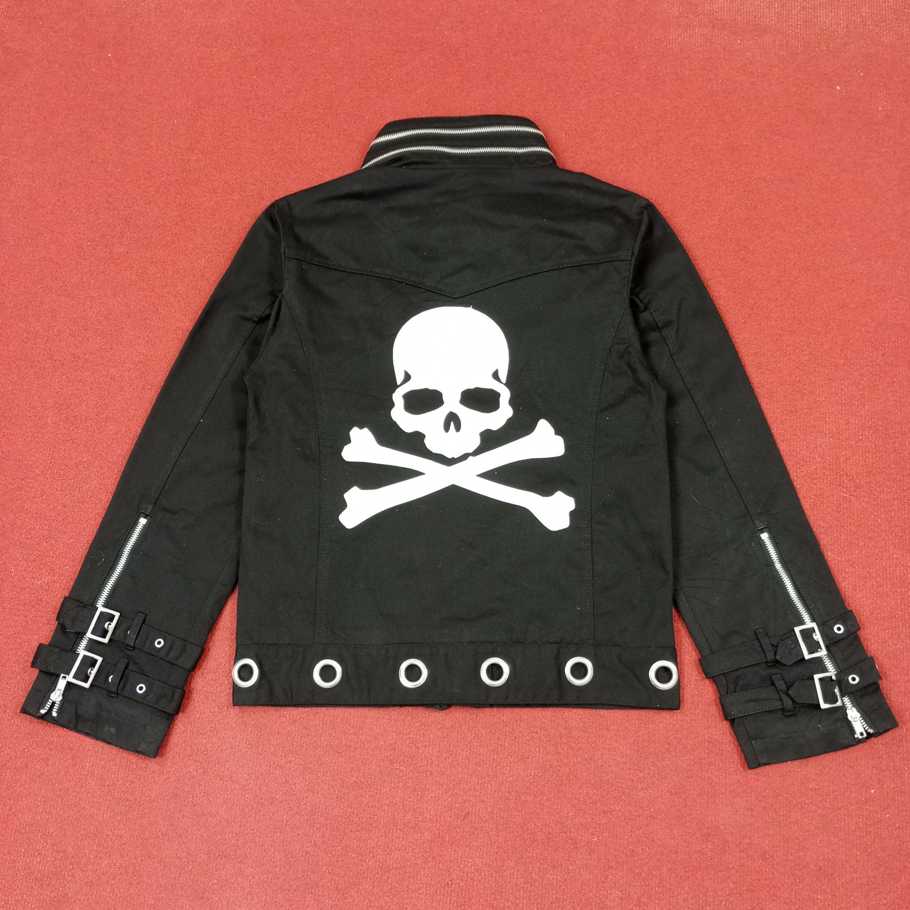 Devil N Bass | Grailed
