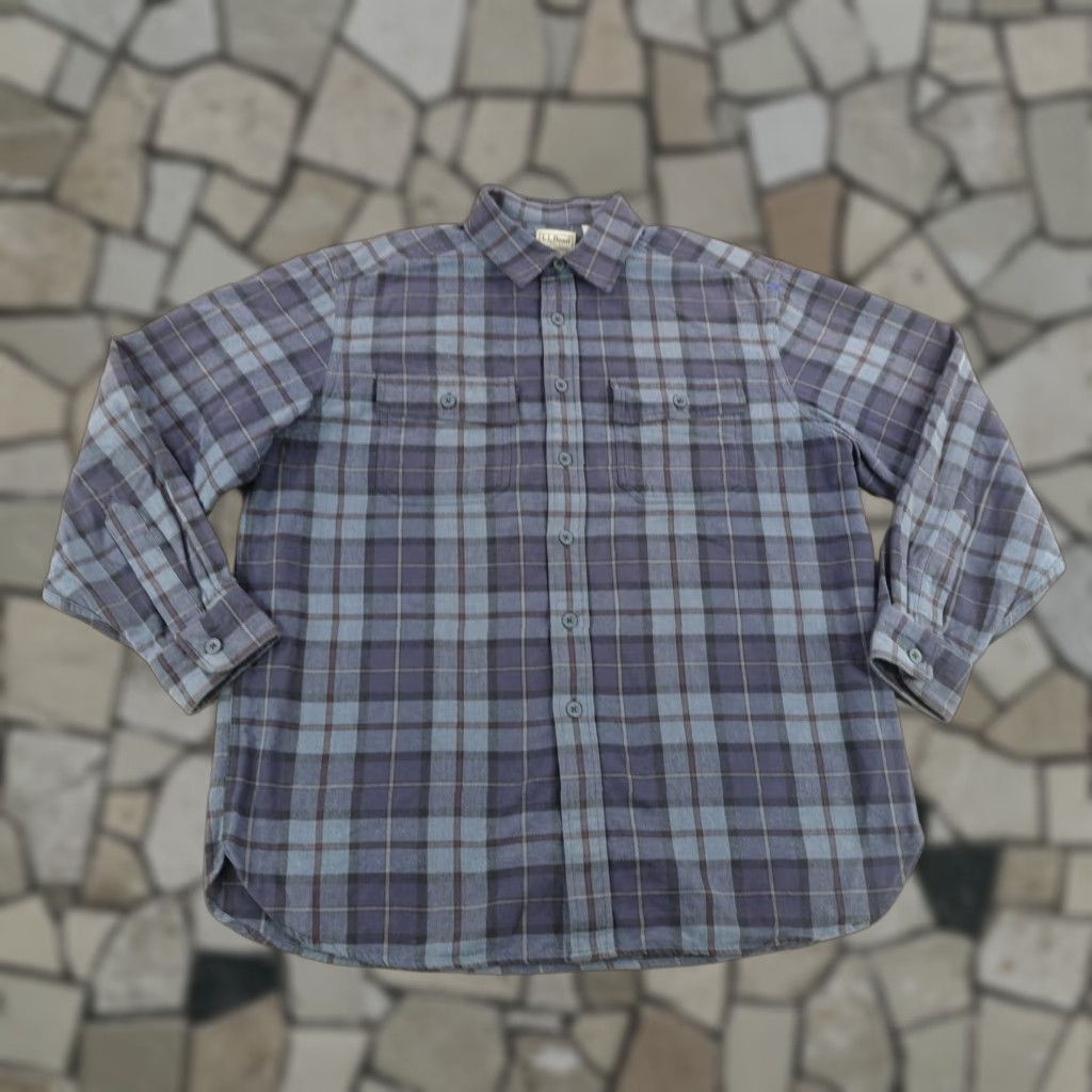 Vintage VINTAGE LL Bean Shirt Mens Large Blue Gray Plaid Flannel Button-Up Casual Outdoors Workwear Size US L / EU 52-54 / 3 - 1 Thumbnail