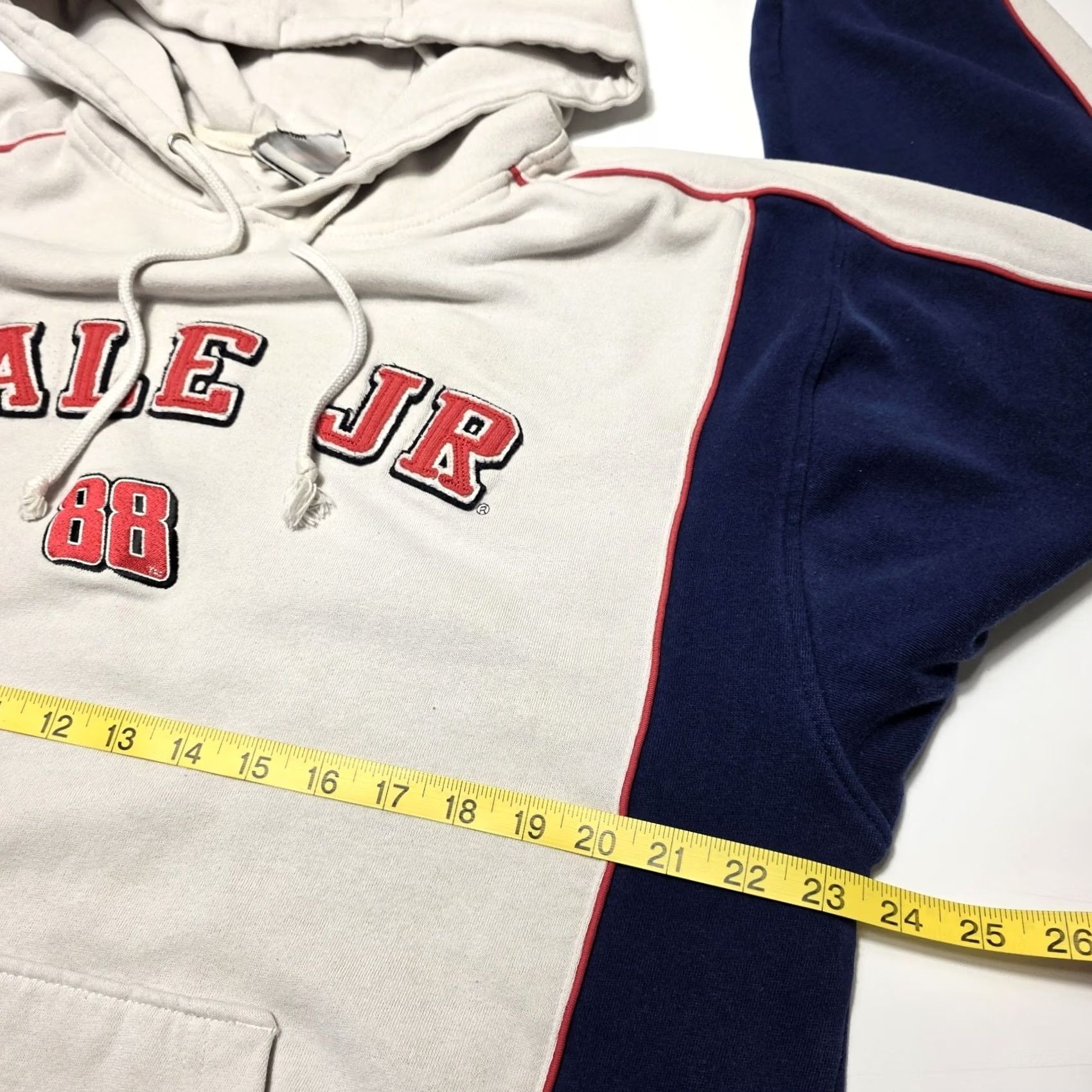 Chase Authentics VINTAGE NASCAR Dale Jr #88 Sweatshirt Hoodie Chase Authentics Embroidered Large Men Solid 90s Sports Racing Hoodie Mens Size US L / EU 52-54 / 3 - 6 Thumbnail