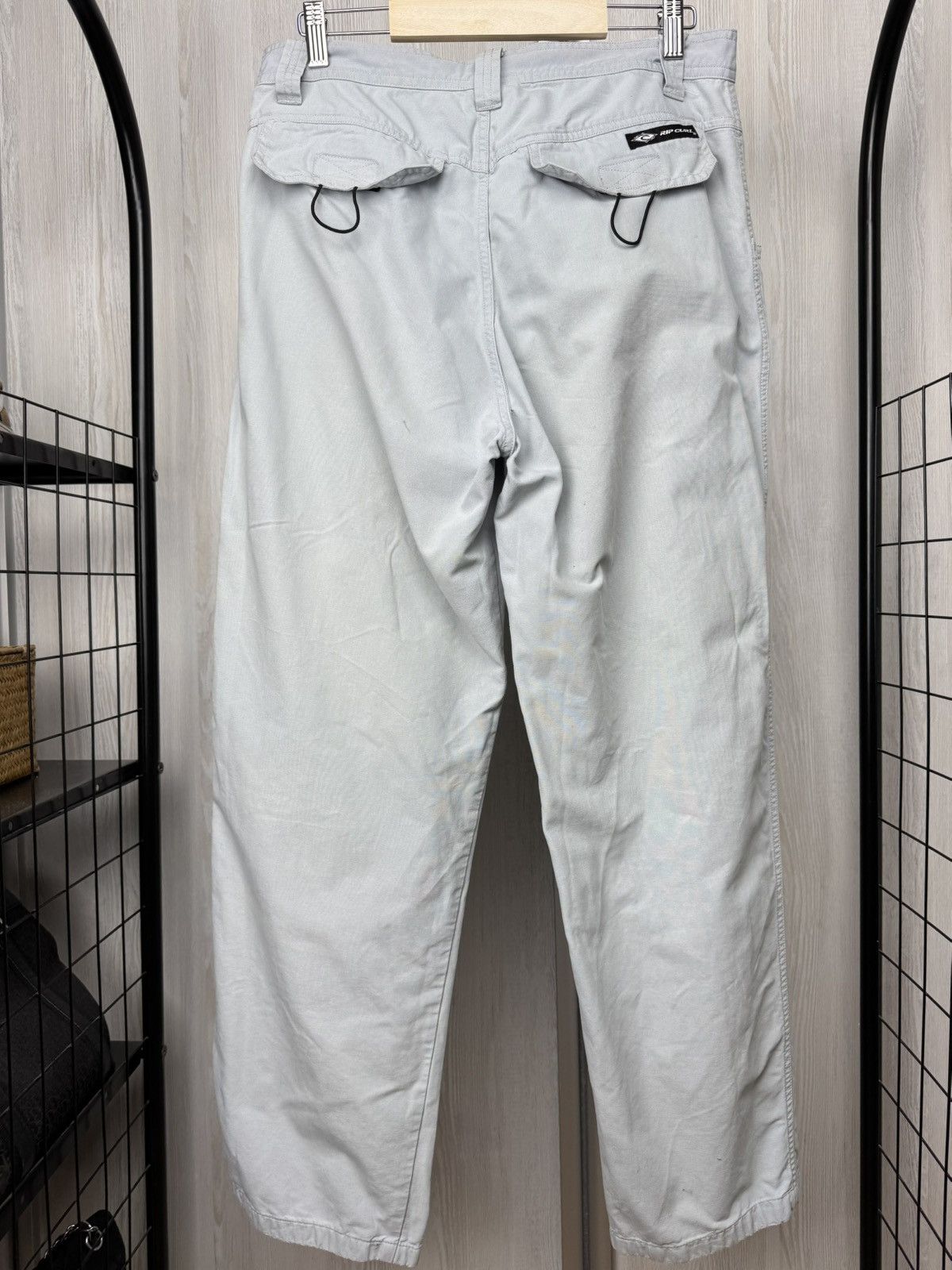 Rip Curl Rip Curl vintage grey embroidery logo used surf pants Size US 32 / EU 48 - 8 Thumbnail