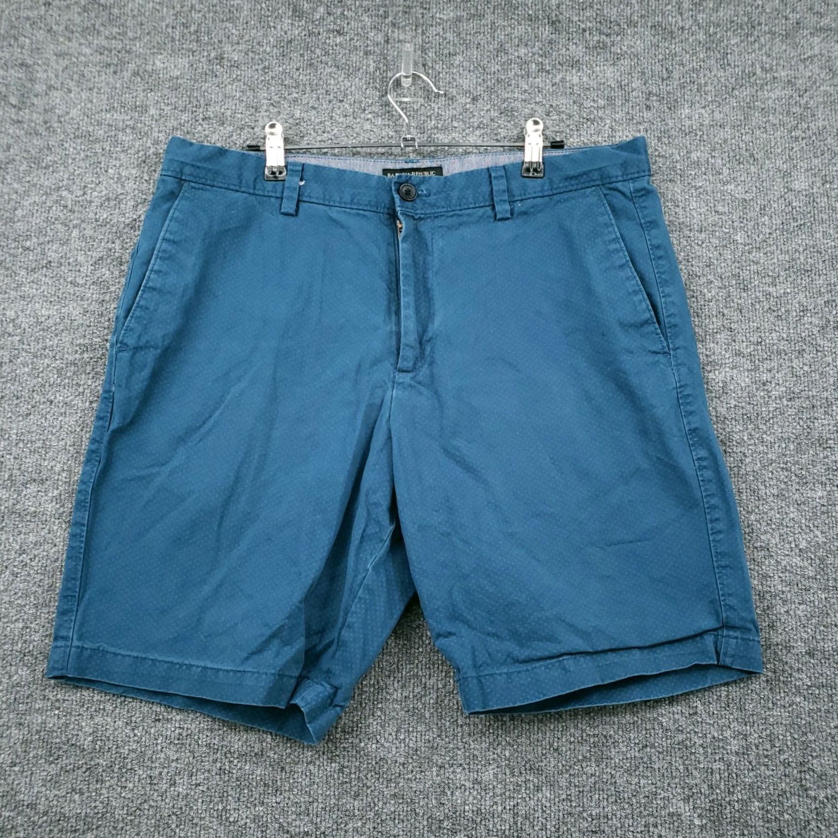 Banana Republic Banana Republic Shorts Mens 35 Blue Aiden Bermuda Mid Rise Polka Dots Cotton Shirt Size US 35 - 2 Thumbnail