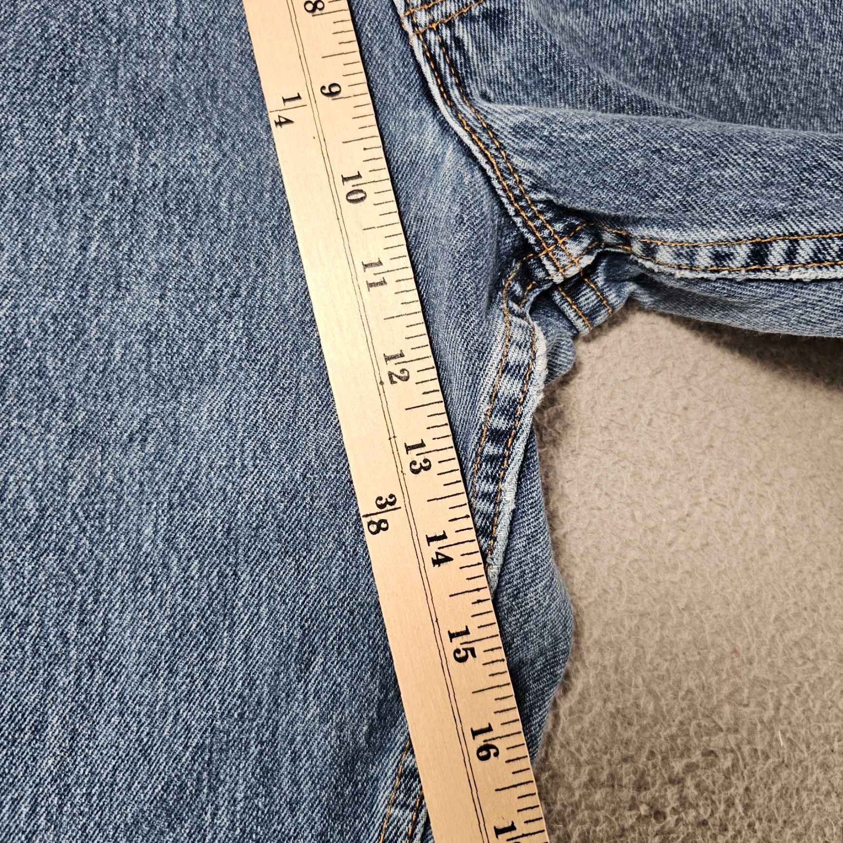 Levi's VINTAGE Levi's Jeans Women 13 Juniors 550 Relaxed Fit Tapered High Waist Blue 80s 90s USA Mens Women Girls Size 34" / US 12 / IT 48 - 4 Thumbnail