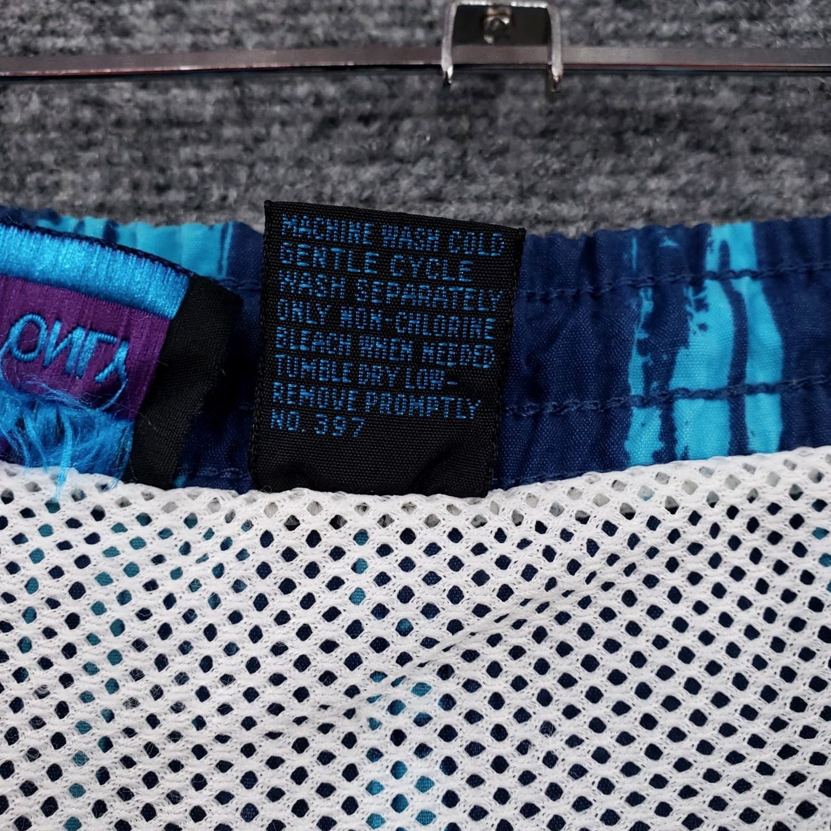 Members Only VINTAGE Members Only Shorts Men XL Blue Tie Dye Surfing Beach Wear Size US 36 / EU 52 - 6 Thumbnail