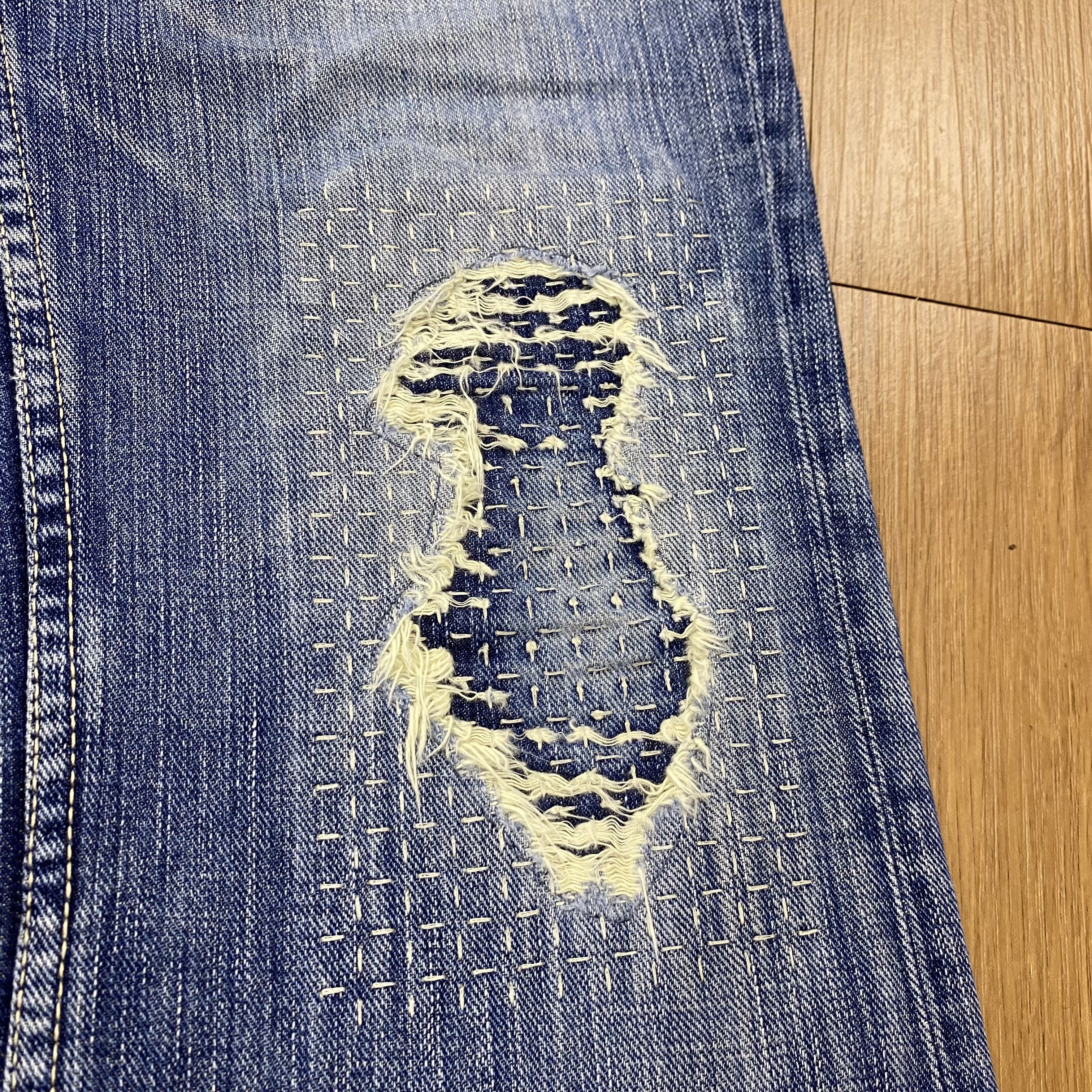 Japanese Brand × Vintage Vintage Sashiko Distress Jeans Flare Denim Patchwork CD161 Size US 31 - 9 Thumbnail