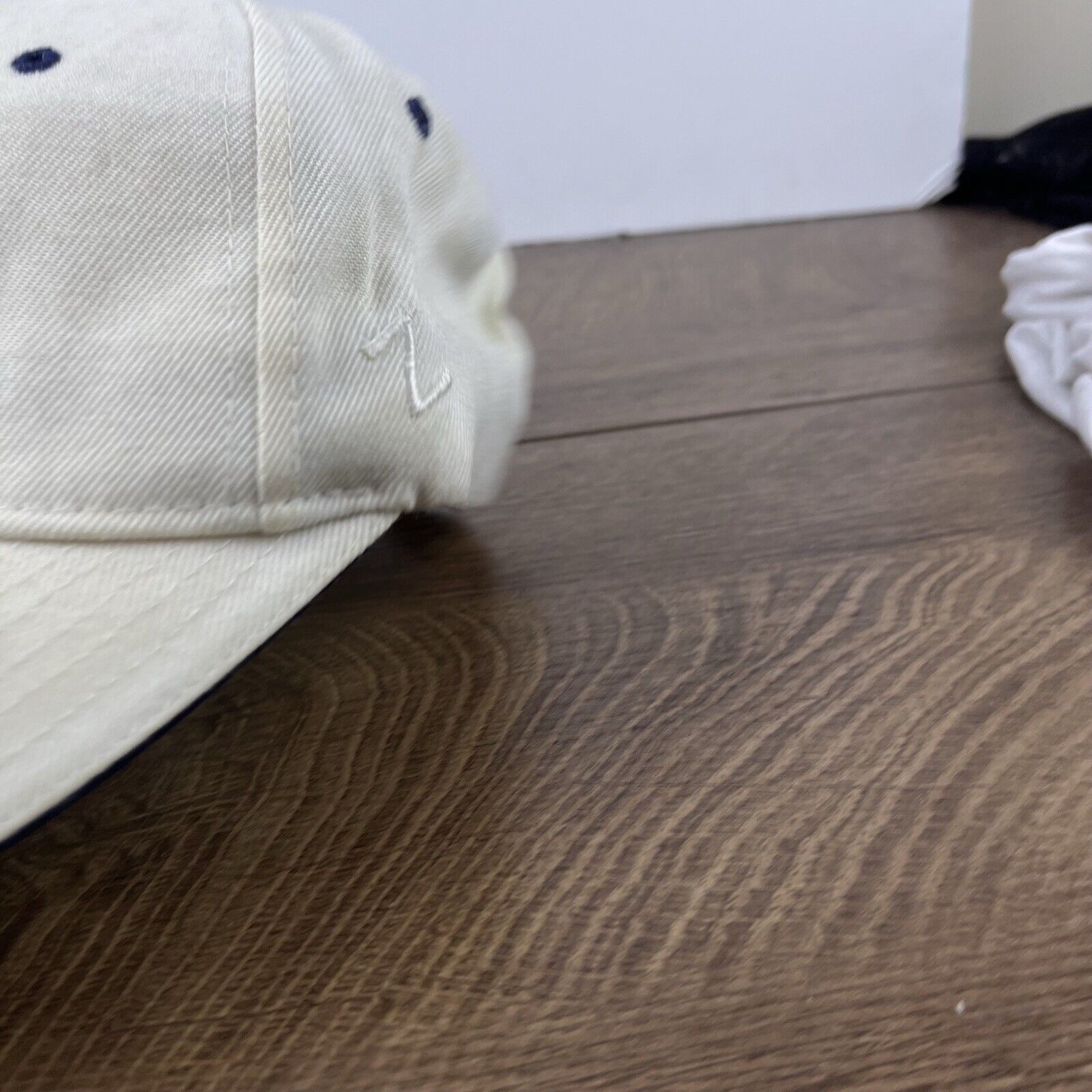 Other Dayton Flyers Hat White Cap UD Flyers Hat Adjustable Hat Whi Size ONE SIZE - 8 Thumbnail