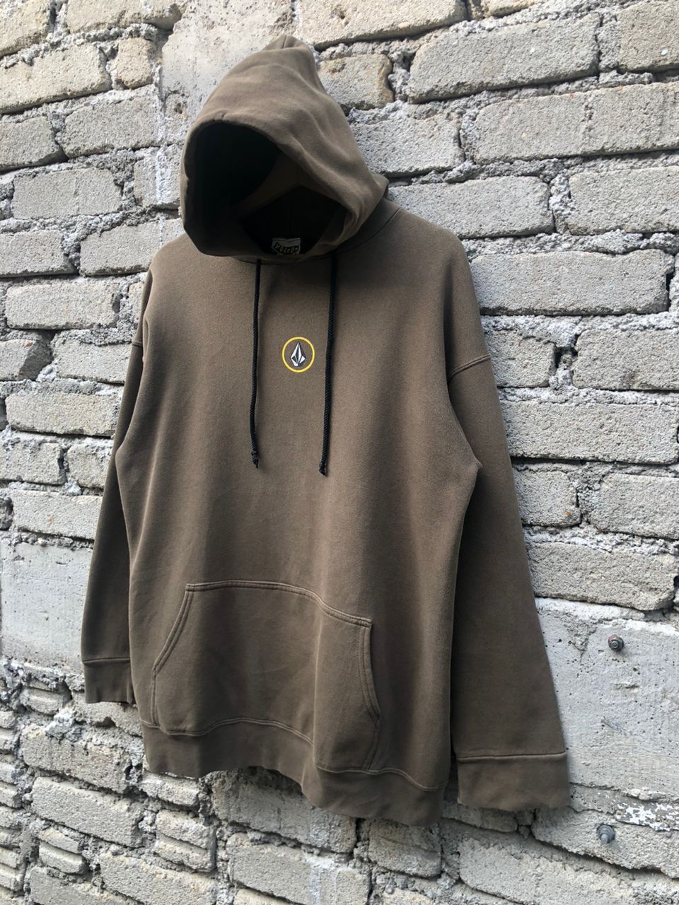 Volcom Vintage 90s Volcom Hoodie Fullover Center Logo Back Hit Size US M / EU 48-50 / 2 - 5 Thumbnail