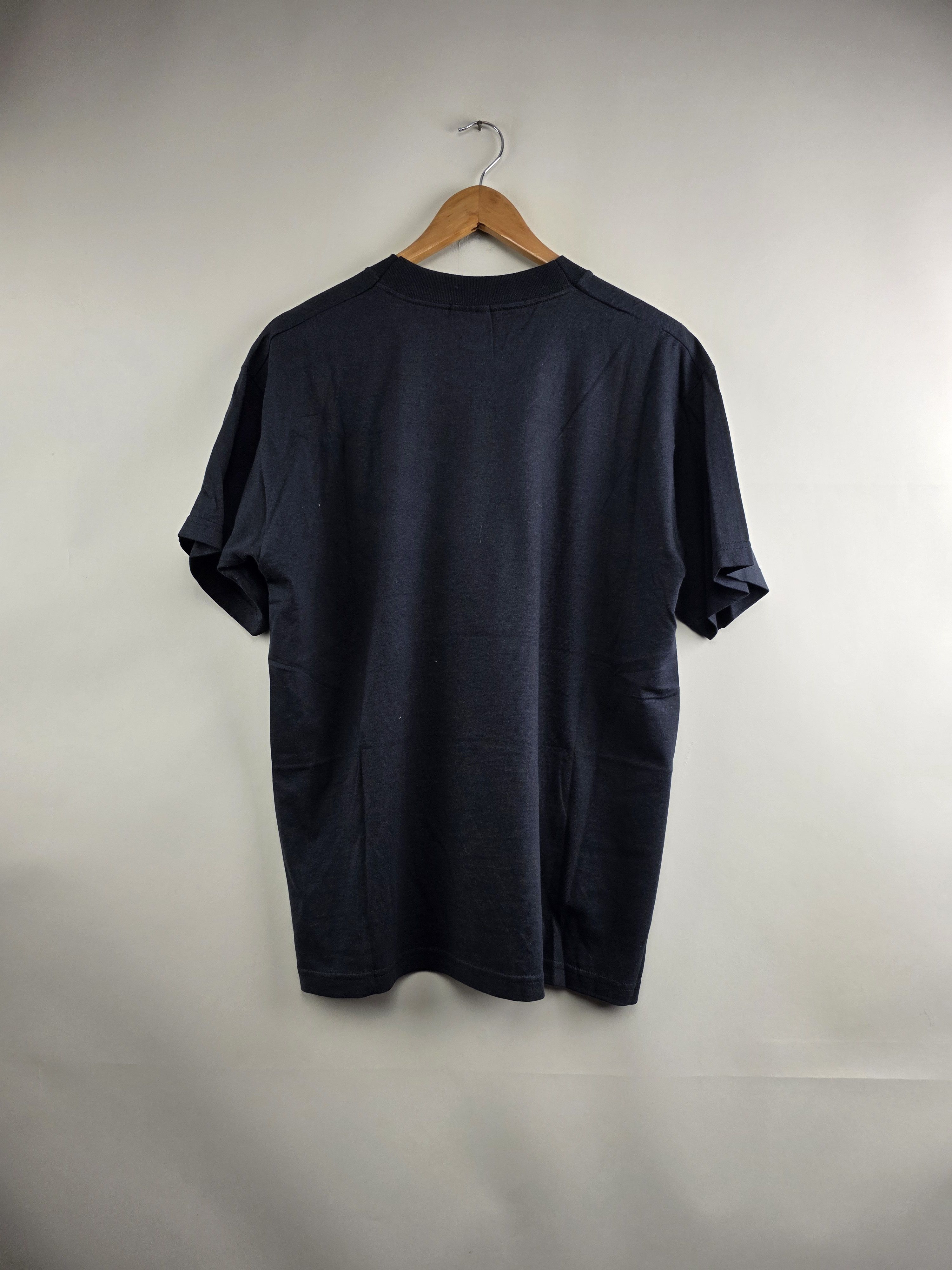 Anime × Vintage 90s Dragon Ball Z Goku Sword Anime tee M Size US M / EU 48-50 / 2 - 6 Thumbnail
