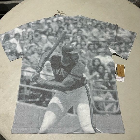 Mitchell & Ness NWT Men's Dave Winfield San Diego Padres Cooperstown Sz L Size US L / EU 52-54 / 3 - 7 Thumbnail